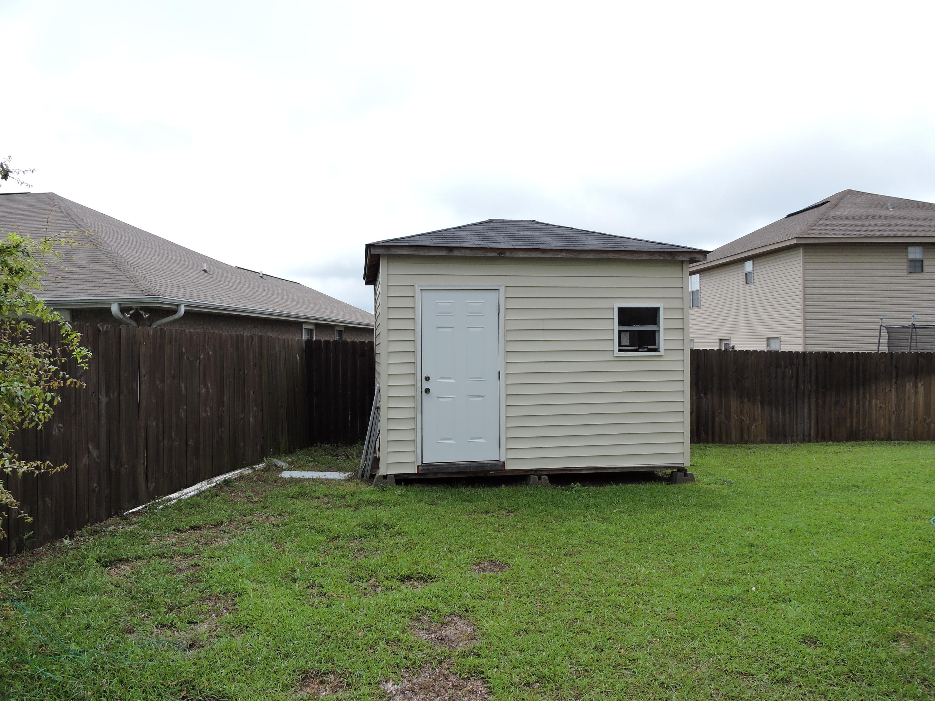 IRON GATE SUBD PHASE II - Residential Lease