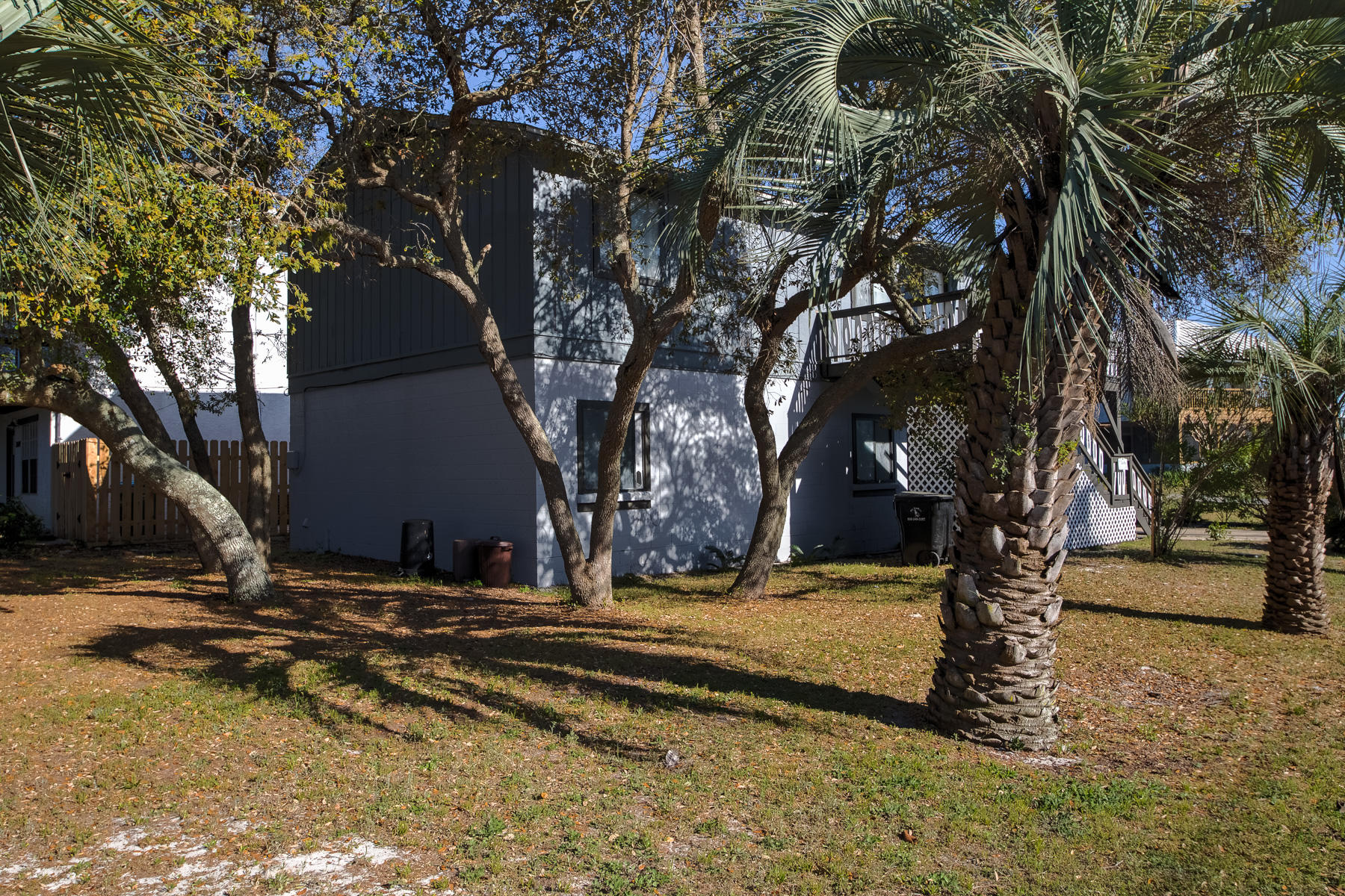 RIVIERA BEACH - Residential