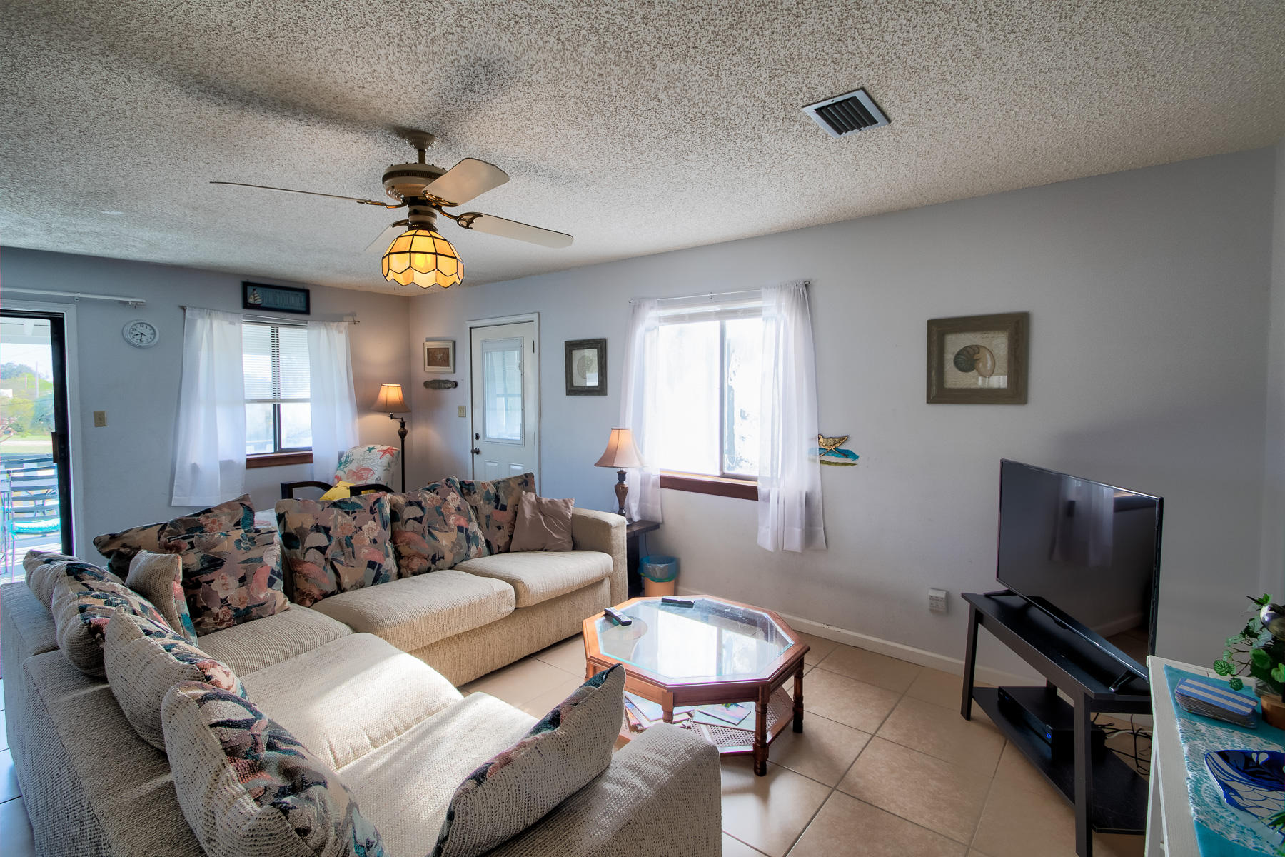 RIVIERA BEACH - Residential