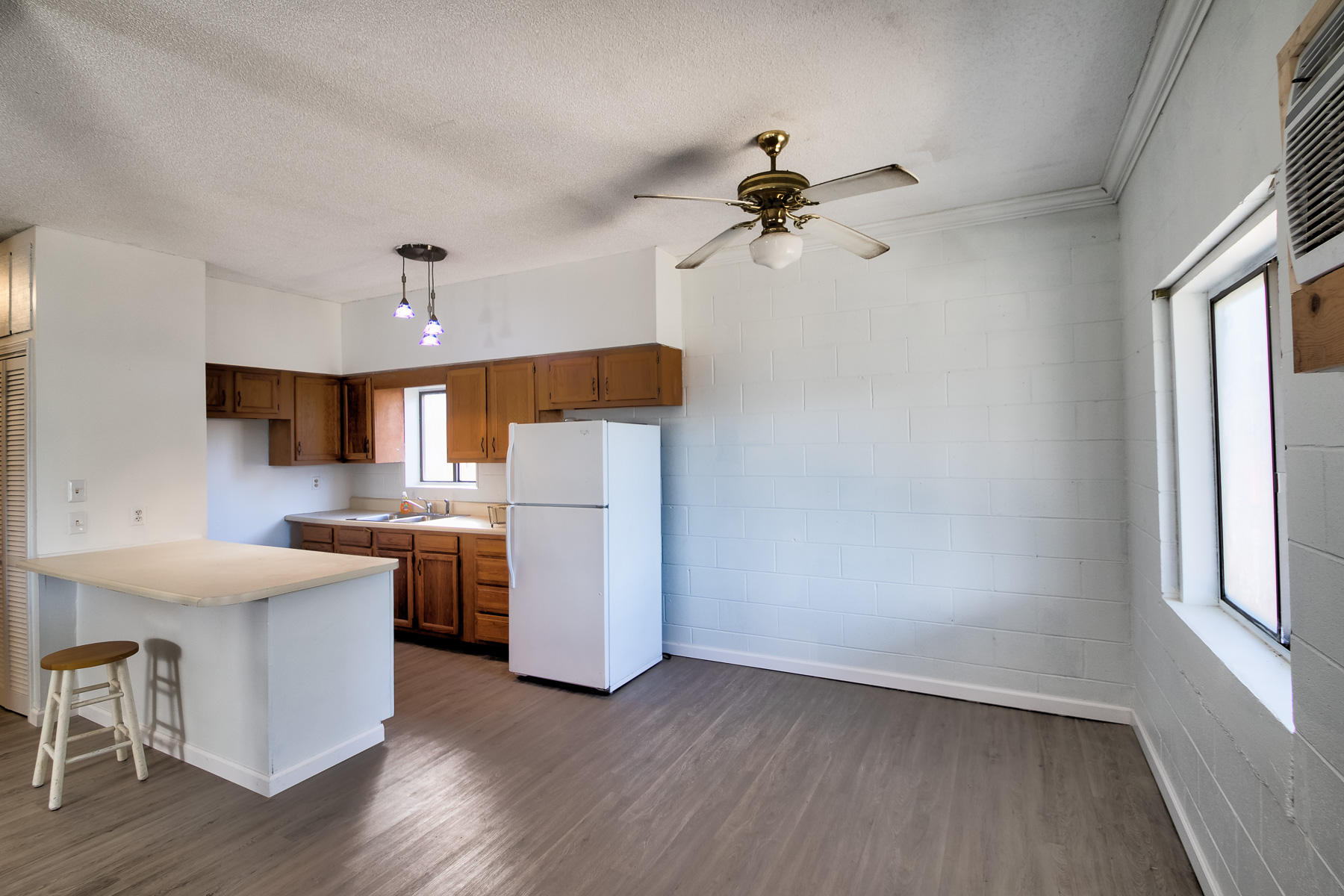 RIVIERA BEACH - Residential