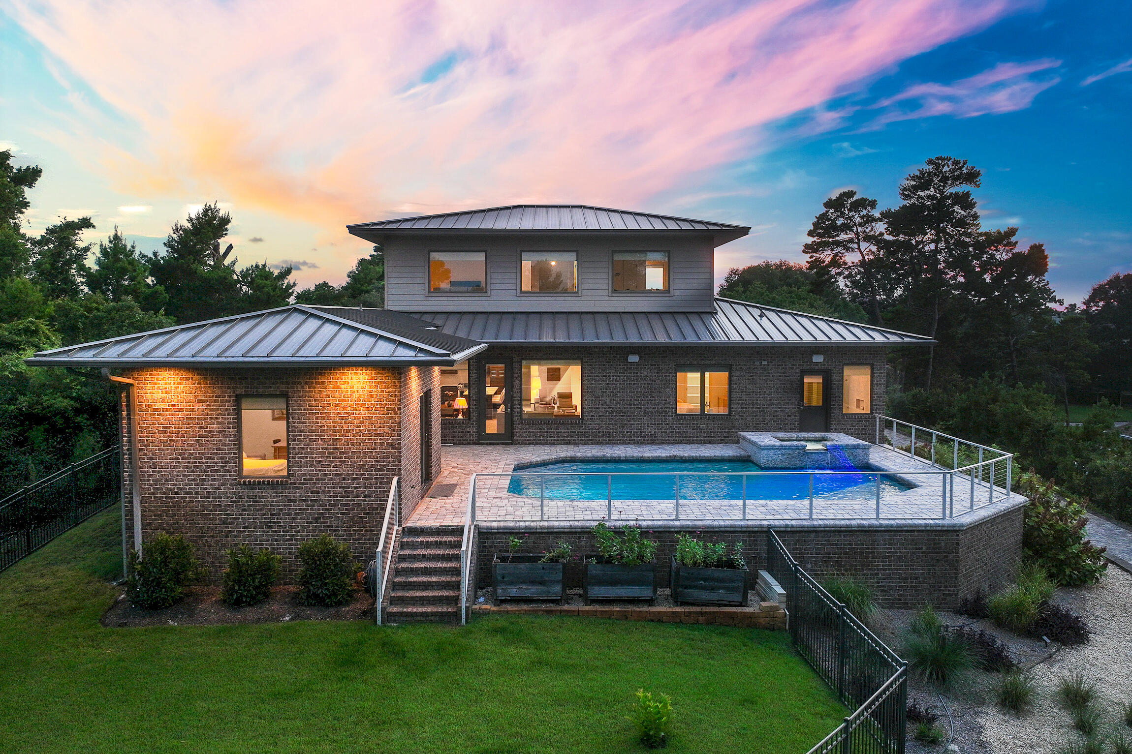 COUNTRY CLUB HILLS PH 1 - Residential