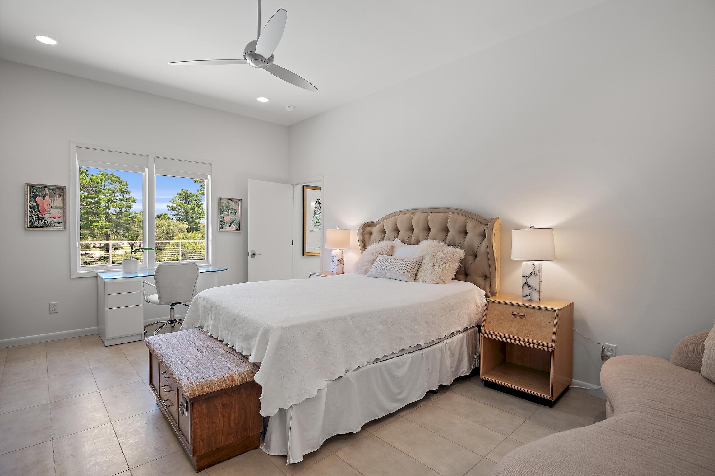 COUNTRY CLUB HILLS PH 1 - Residential