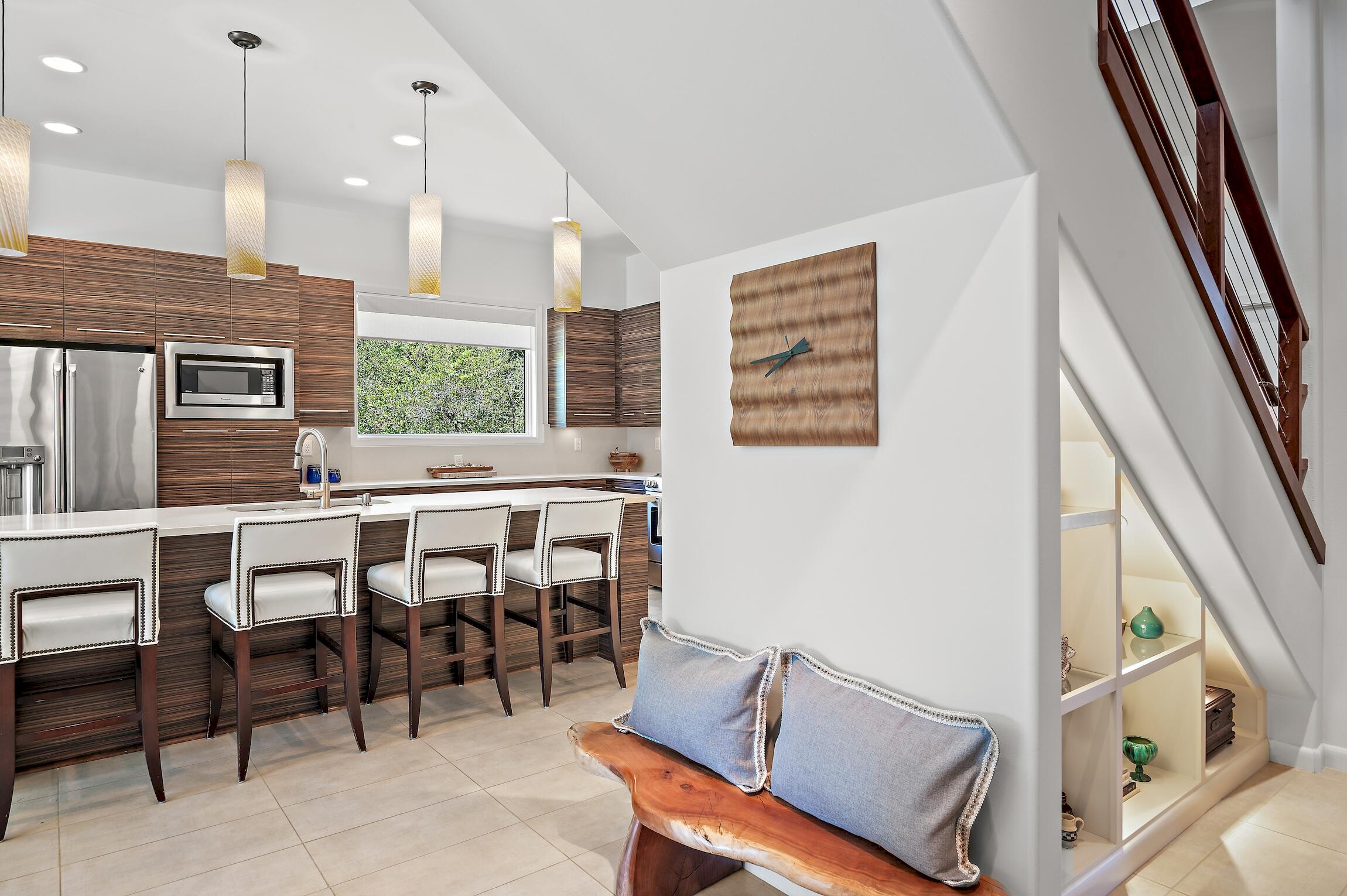 COUNTRY CLUB HILLS PH 1 - Residential