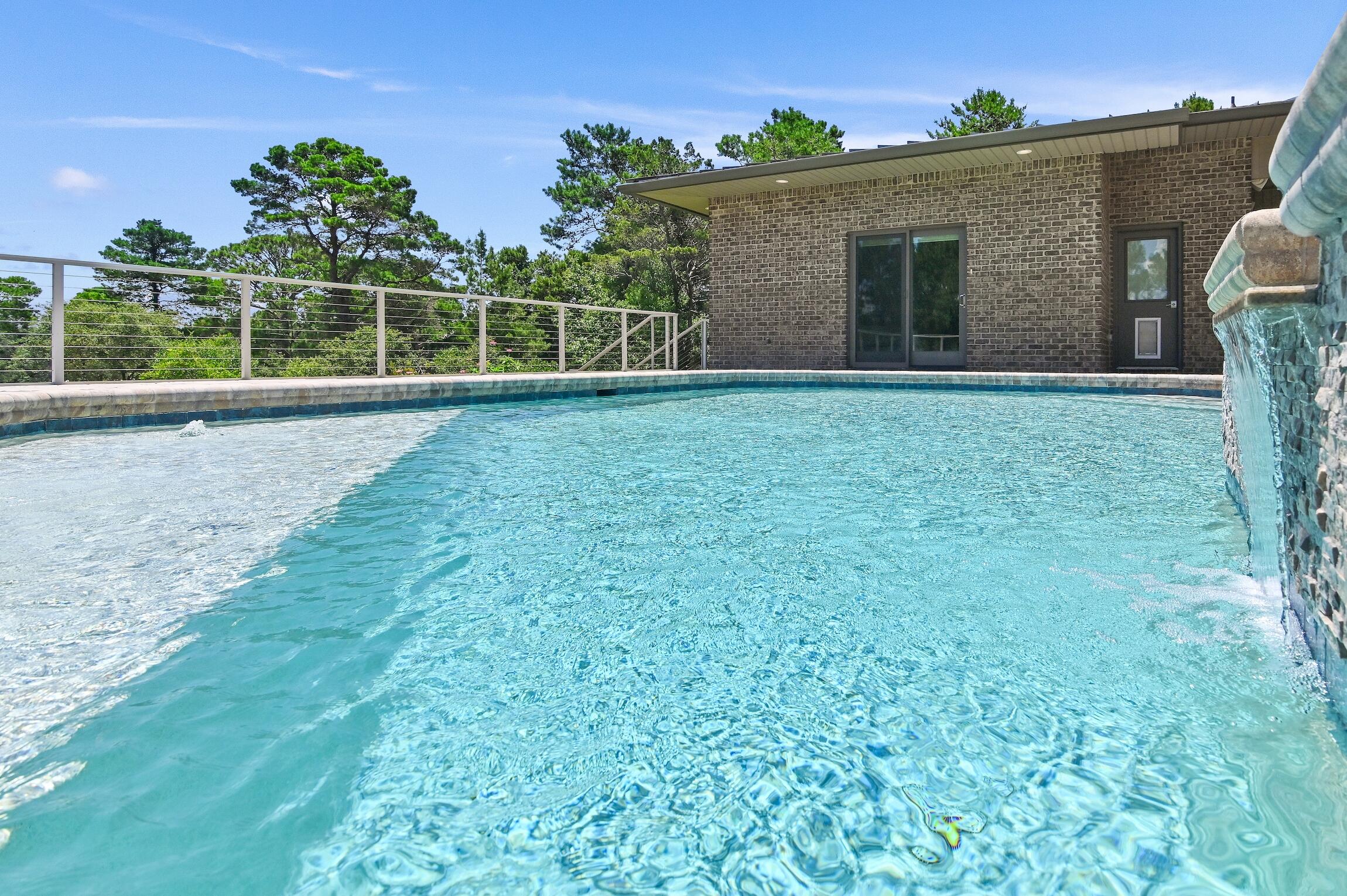 COUNTRY CLUB HILLS PH 1 - Residential