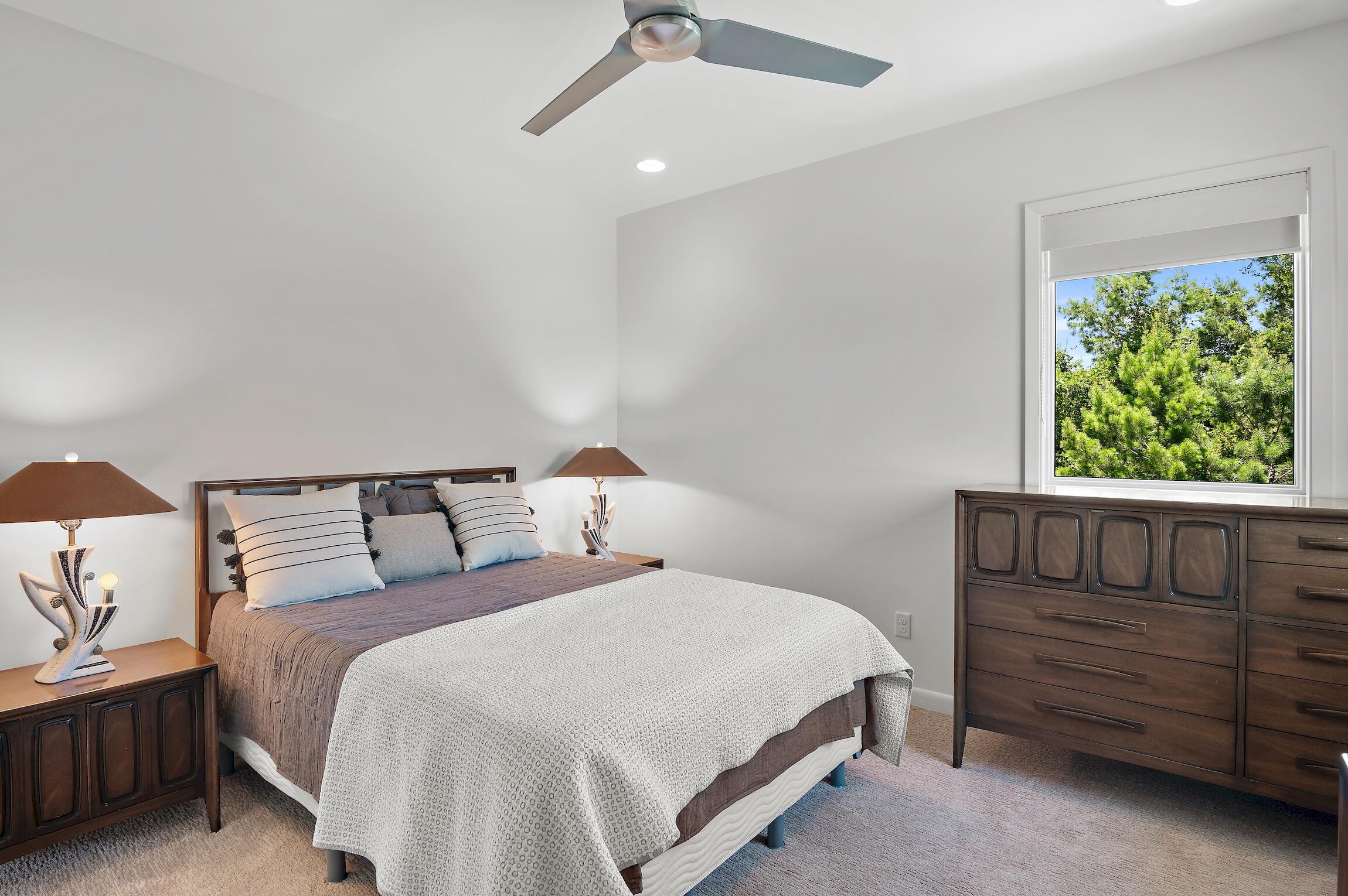 COUNTRY CLUB HILLS PH 1 - Residential