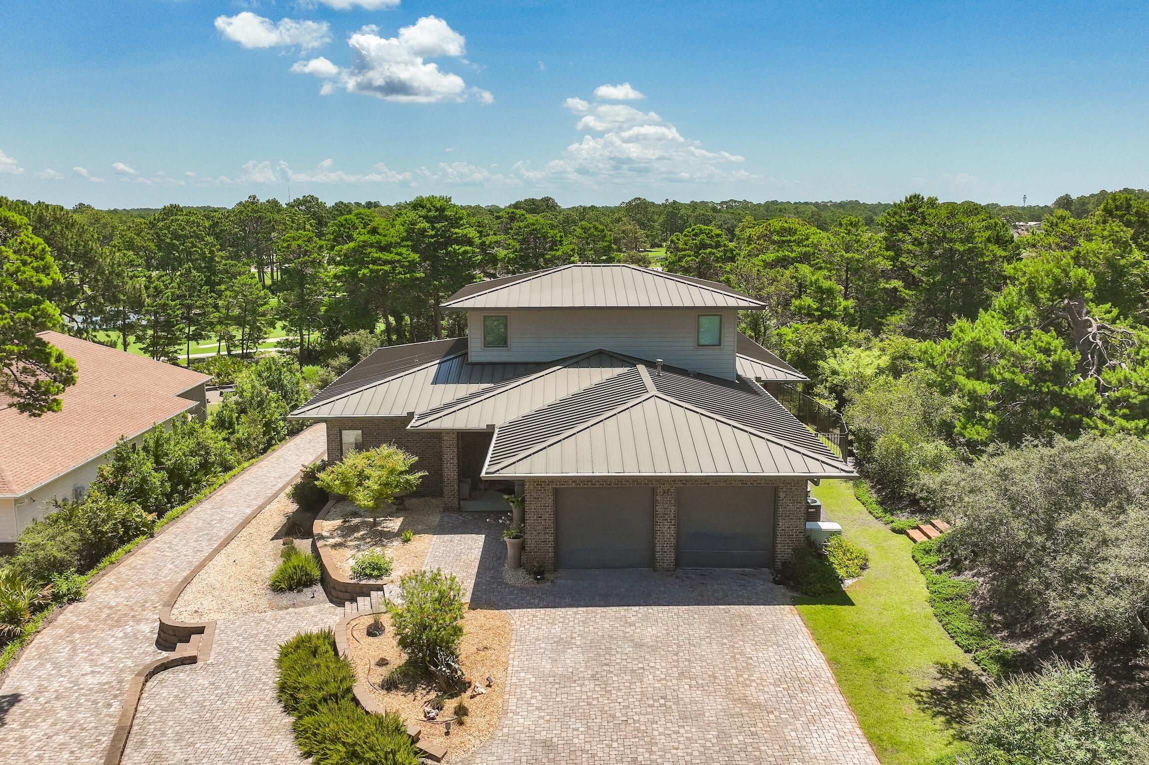 COUNTRY CLUB HILLS PH 1 - Residential