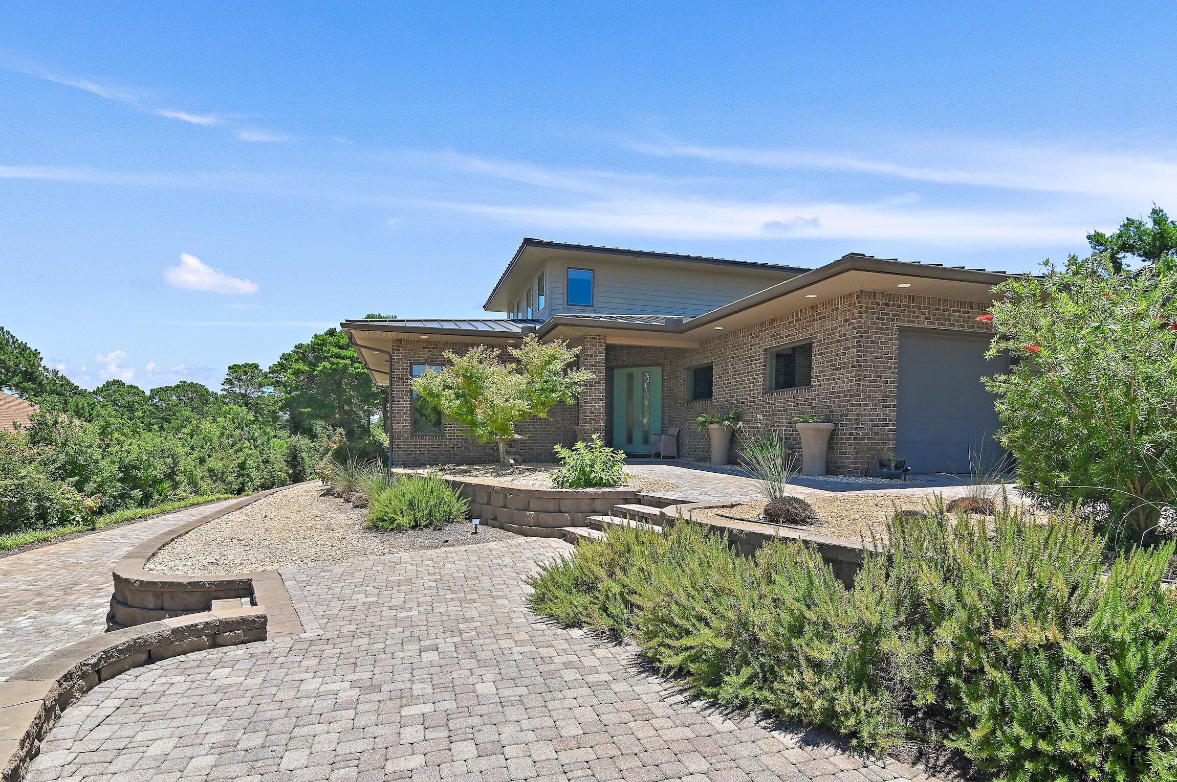 COUNTRY CLUB HILLS PH 1 - Residential