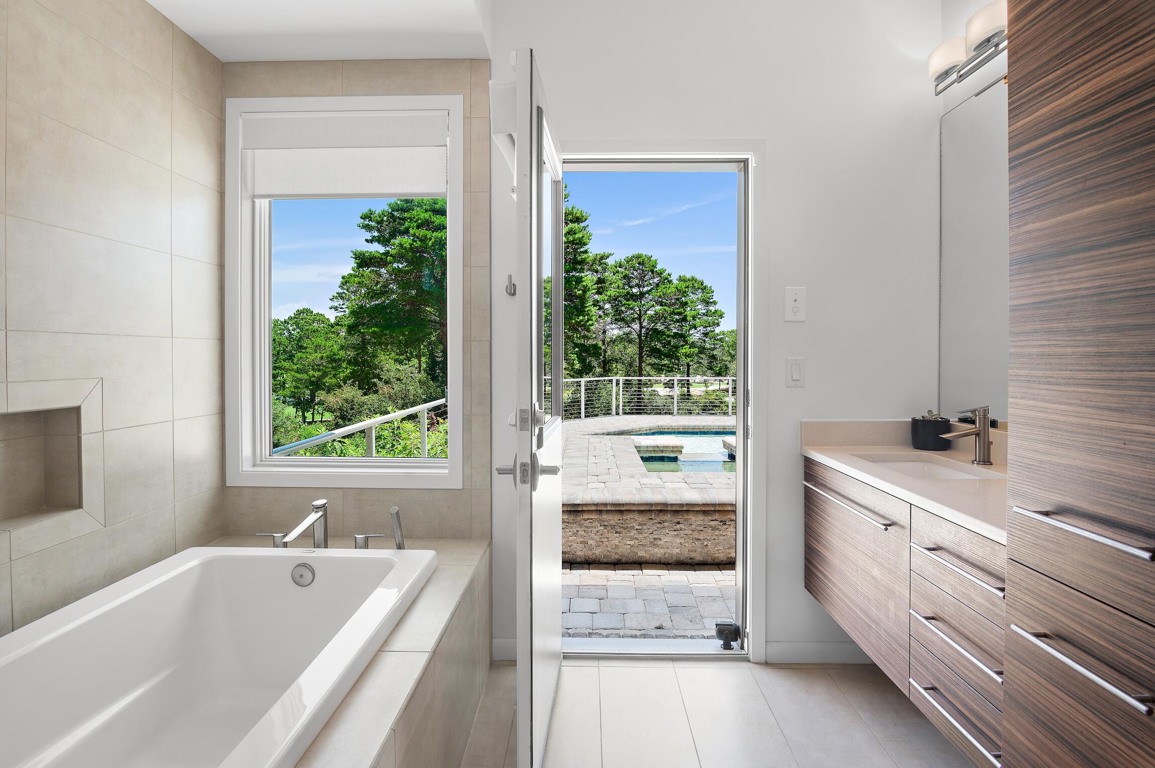 COUNTRY CLUB HILLS PH 1 - Residential