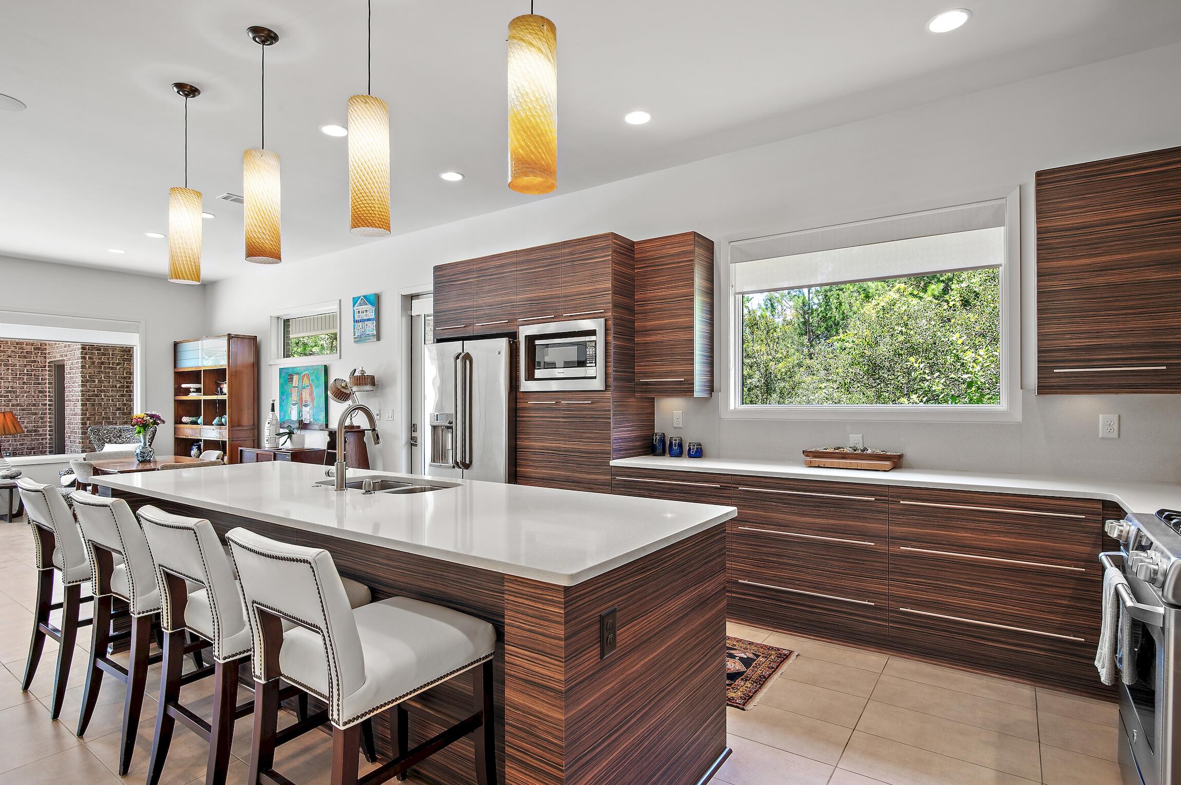 COUNTRY CLUB HILLS PH 1 - Residential