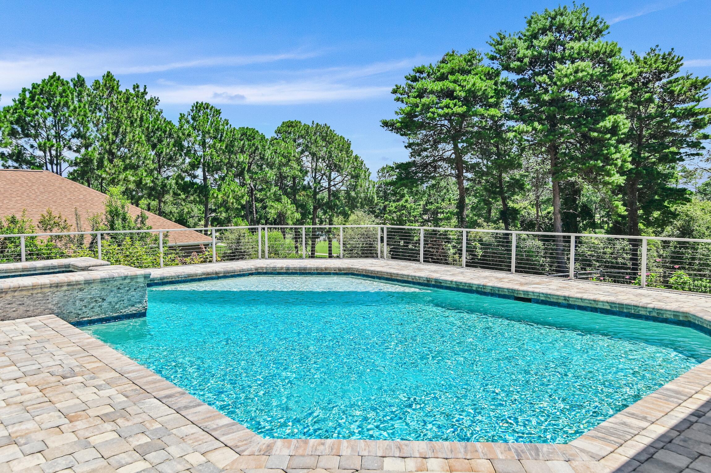 COUNTRY CLUB HILLS PH 1 - Residential