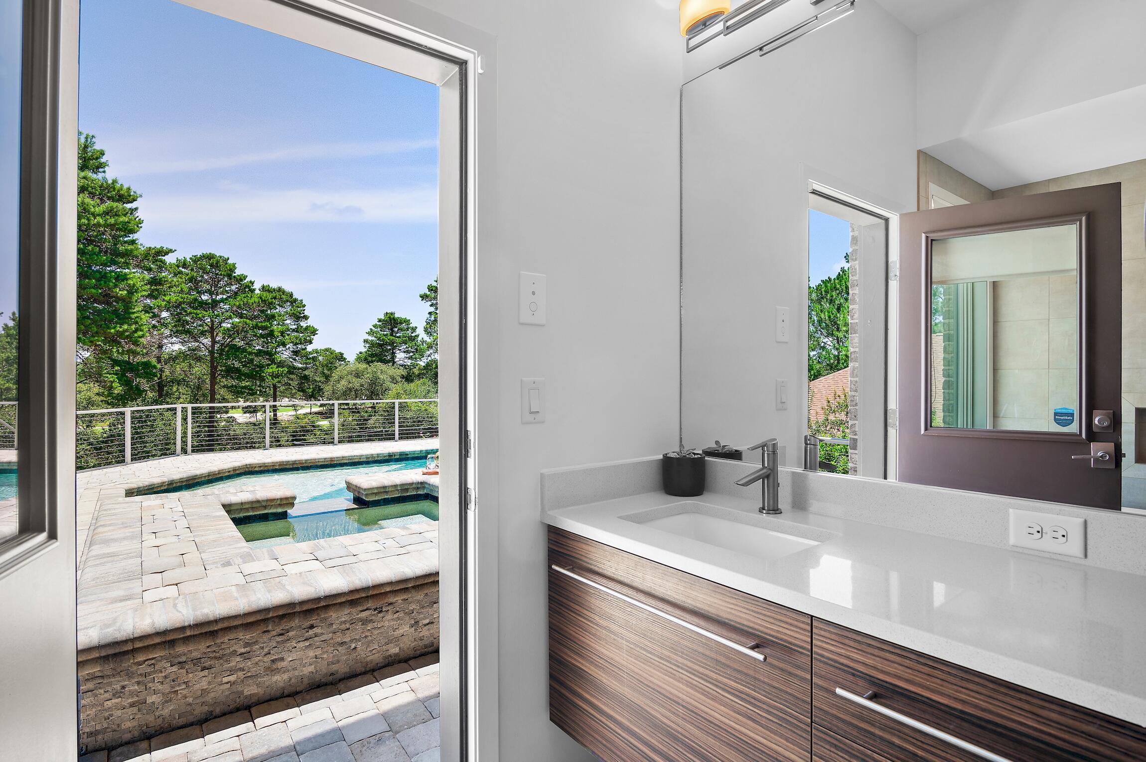 COUNTRY CLUB HILLS PH 1 - Residential
