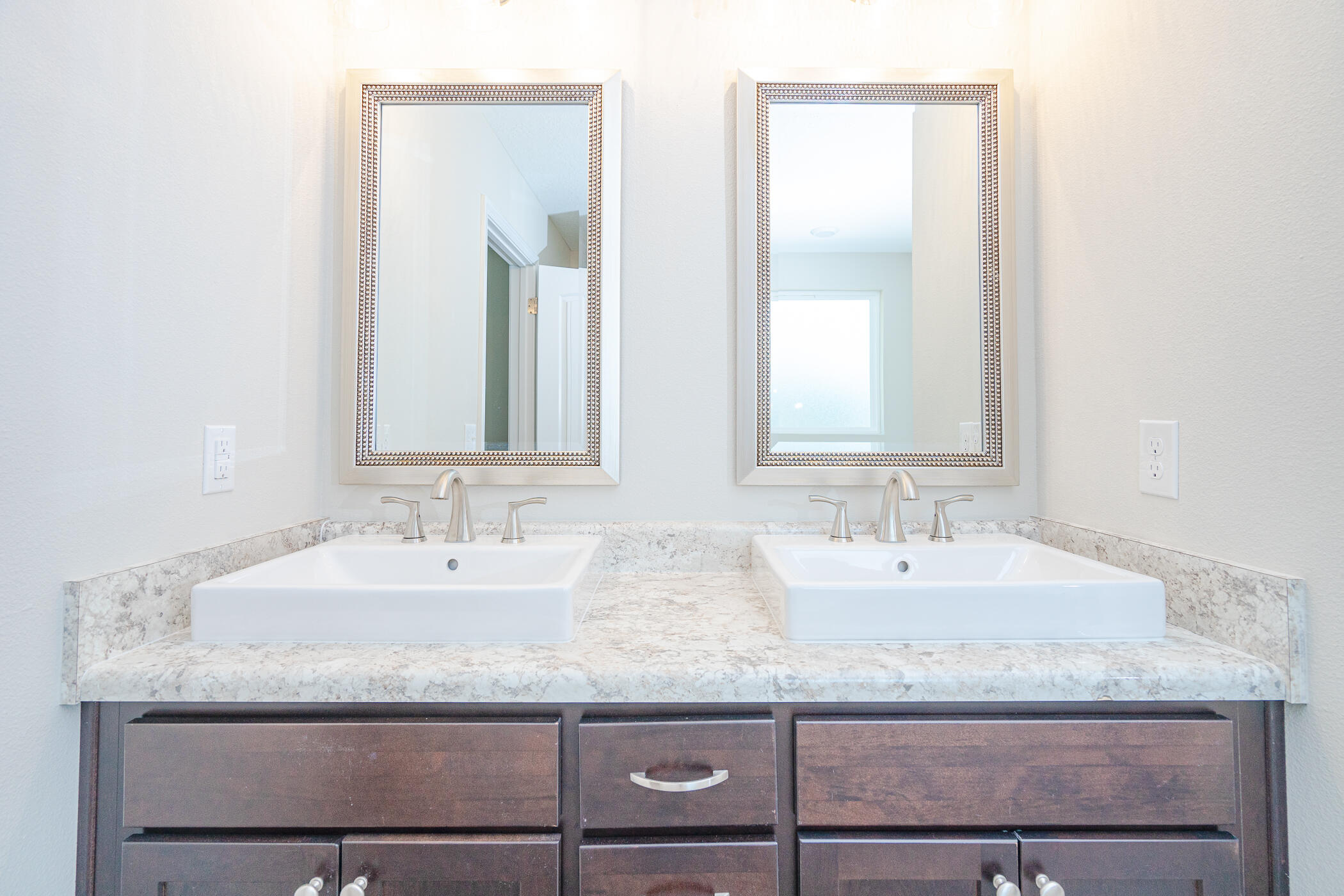 STILLWELL ESTATES - Residential