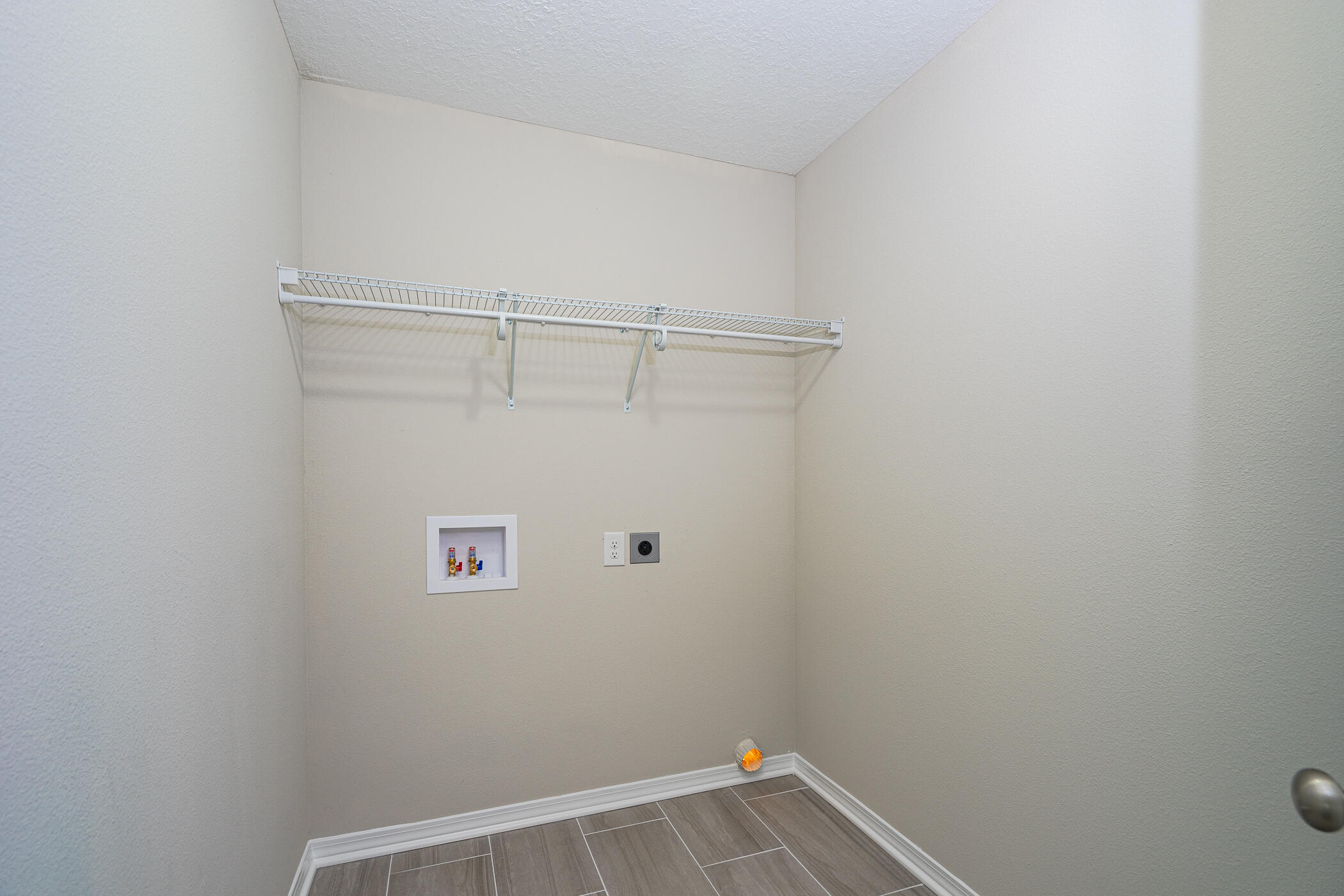 STILLWELL ESTATES - Residential