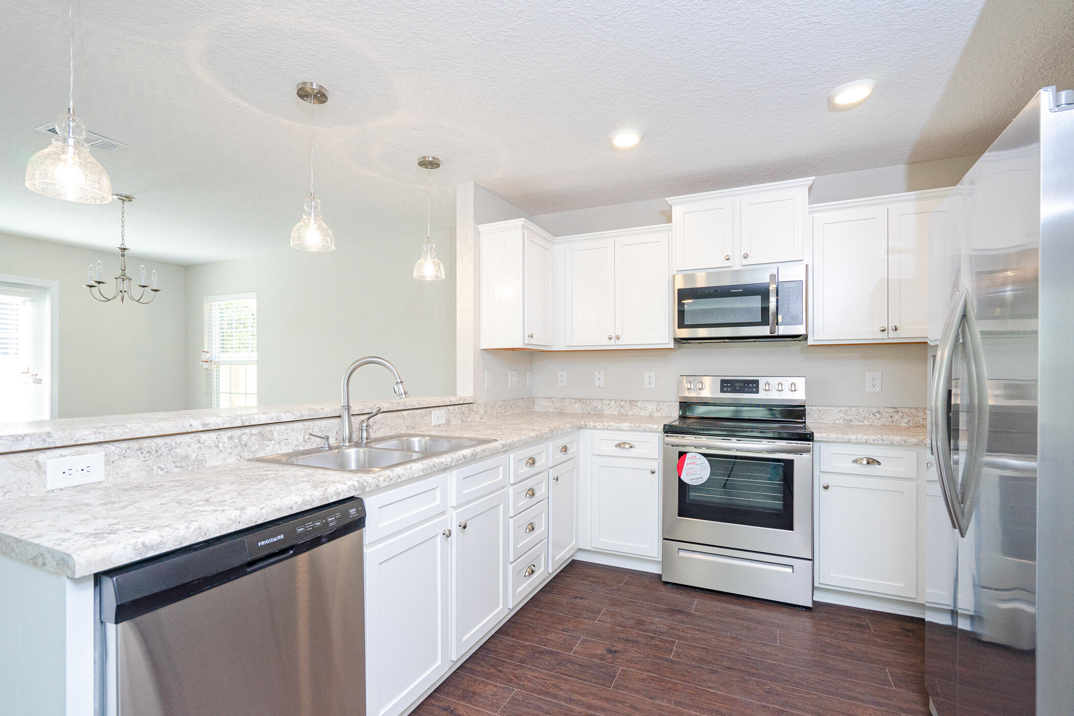 STILLWELL ESTATES - Residential