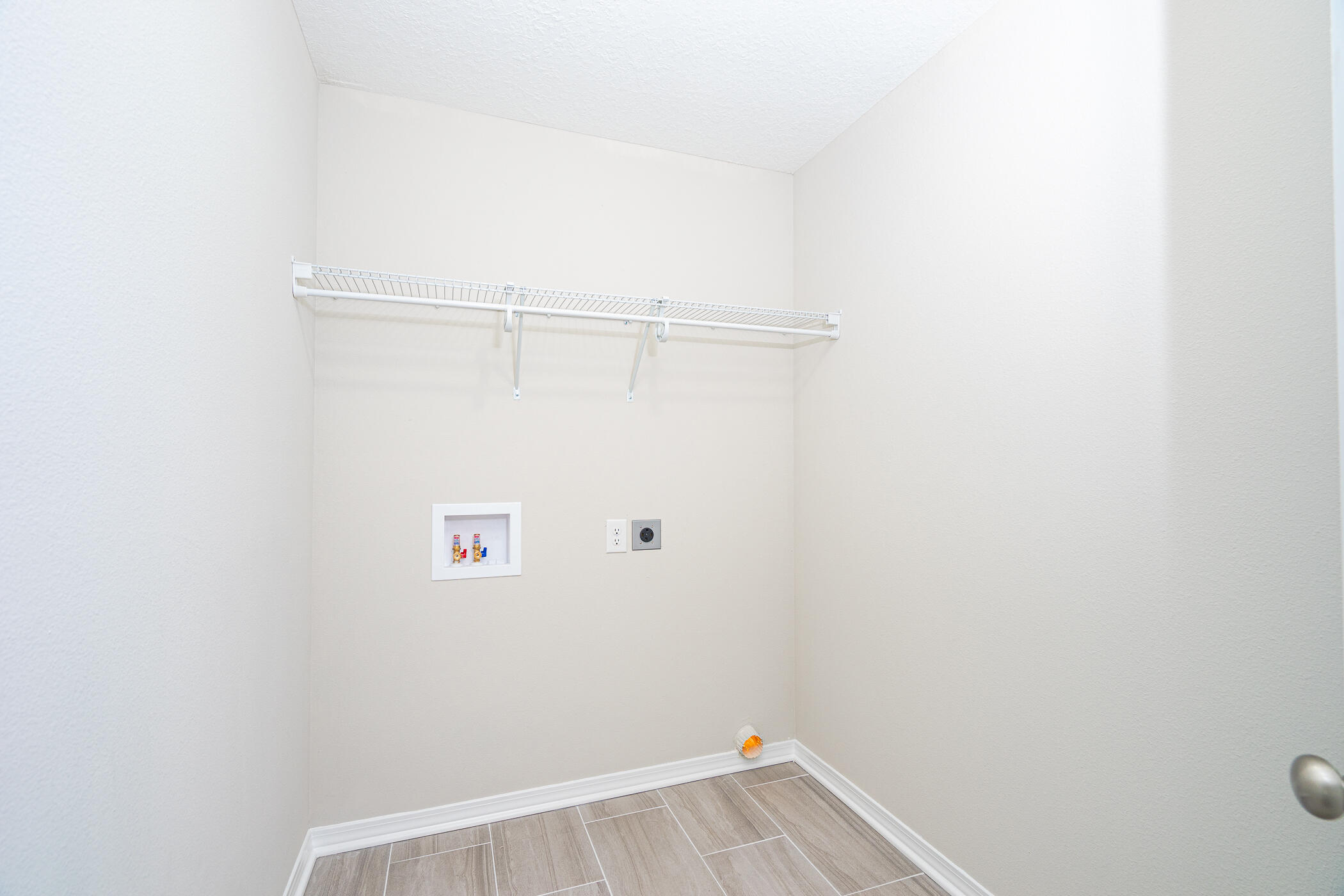 STILLWELL ESTATES - Residential