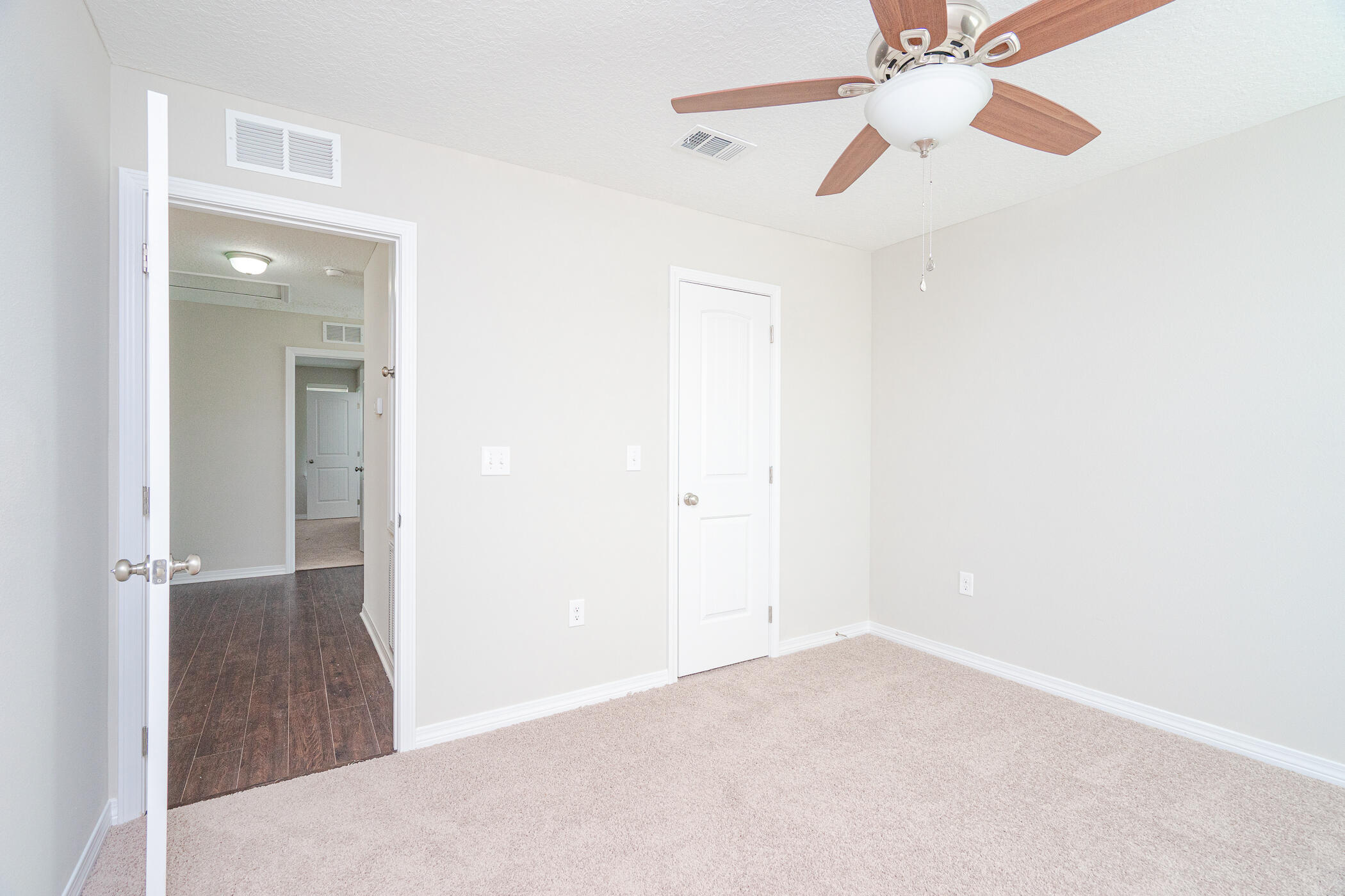 STILLWELL ESTATES - Residential