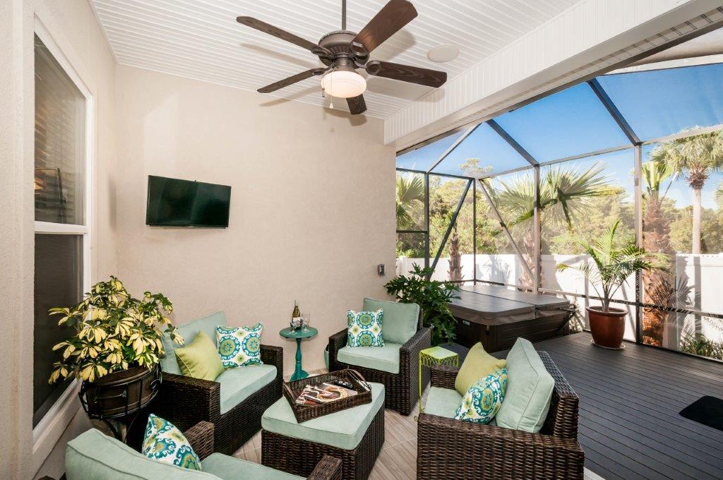 EMERALD WATERS VILLAGE - Residential