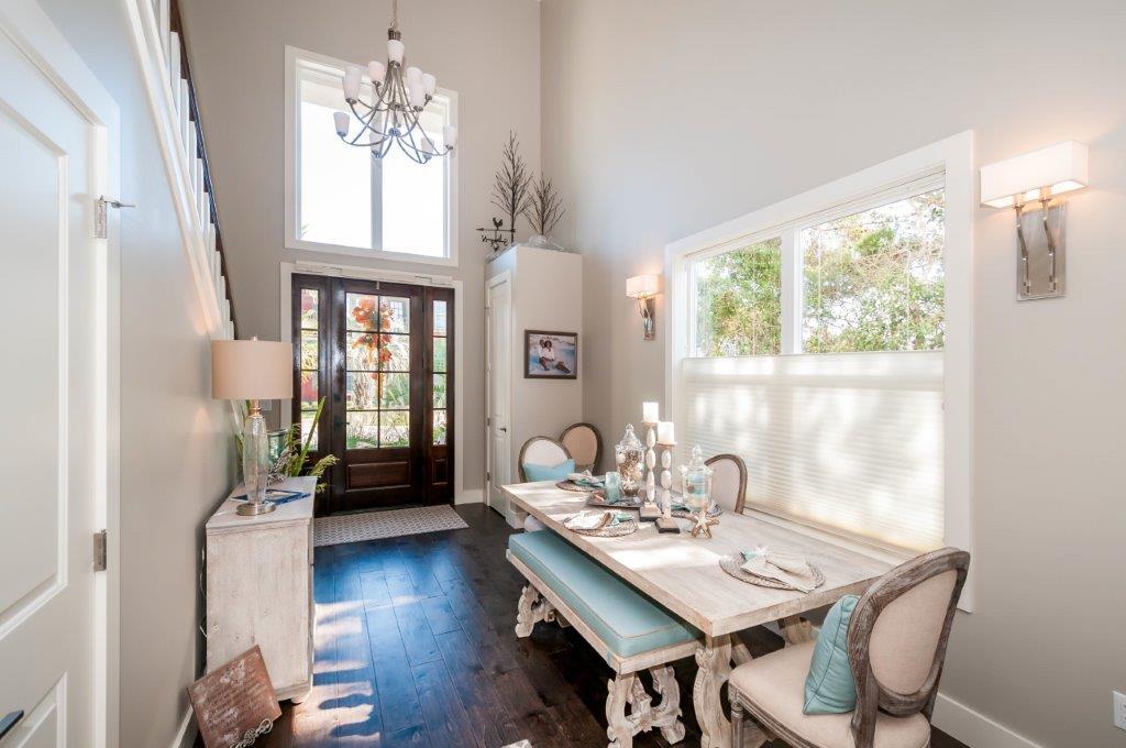 EMERALD WATERS VILLAGE - Residential