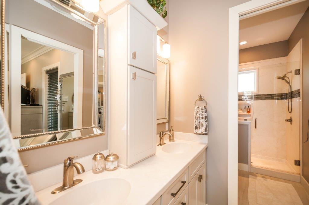 EMERALD WATERS VILLAGE - Residential