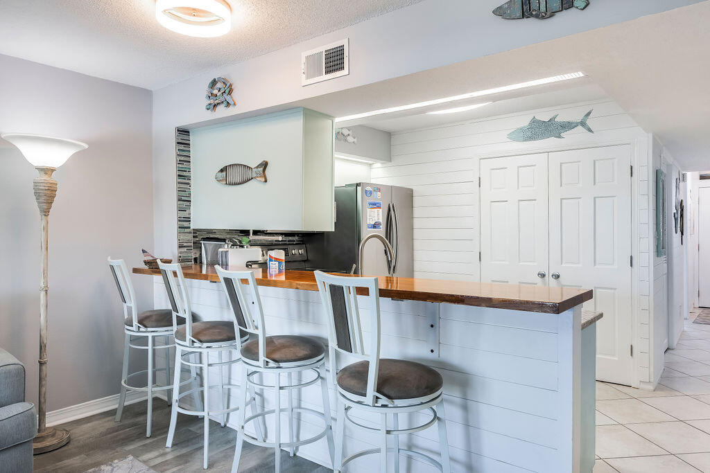 SEASCAPE CONDO PH 6A - Residential