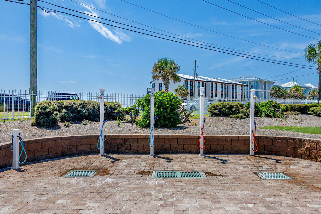 SEASCAPE CONDO PH 6A - Residential