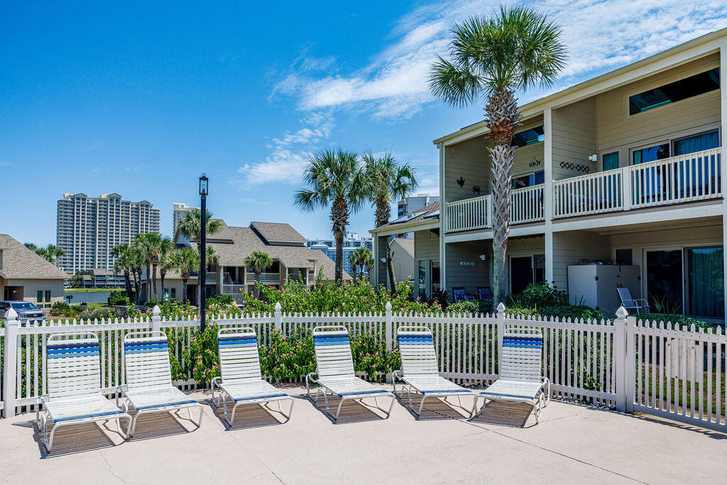 SEASCAPE CONDO PH 6A - Residential