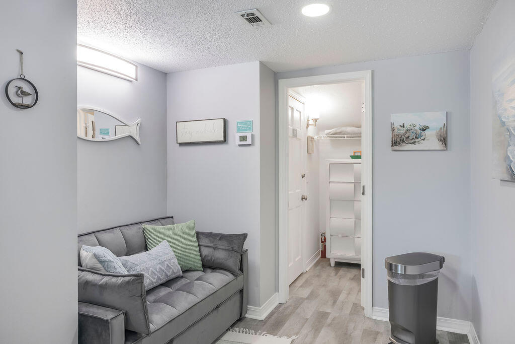 SEASCAPE CONDO PH 6A - Residential