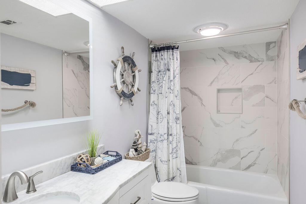 SEASCAPE CONDO PH 6A - Residential