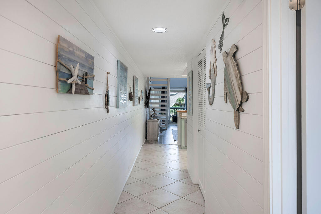SEASCAPE CONDO PH 6A - Residential