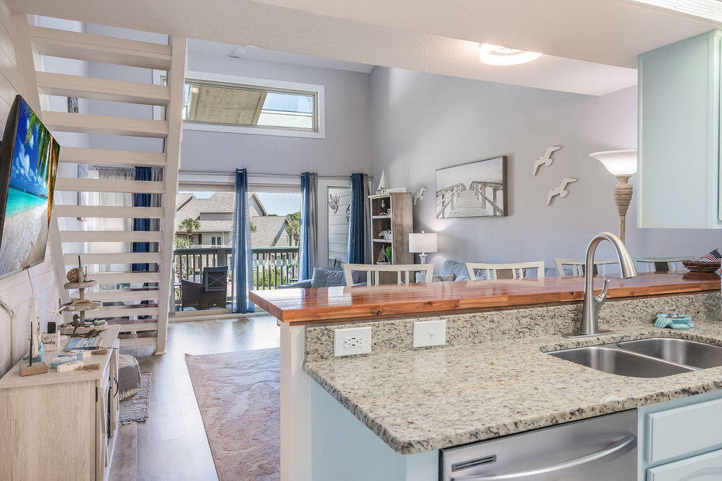 SEASCAPE CONDO PH 6A - Residential