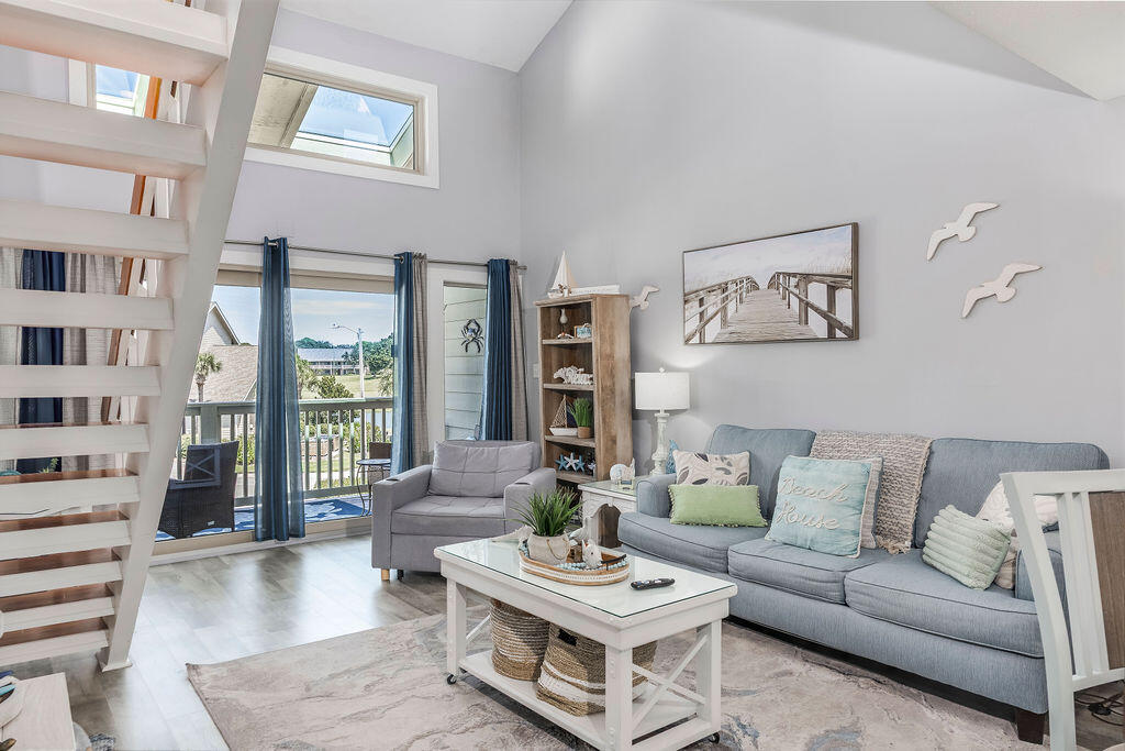 SEASCAPE CONDO PH 6A - Residential