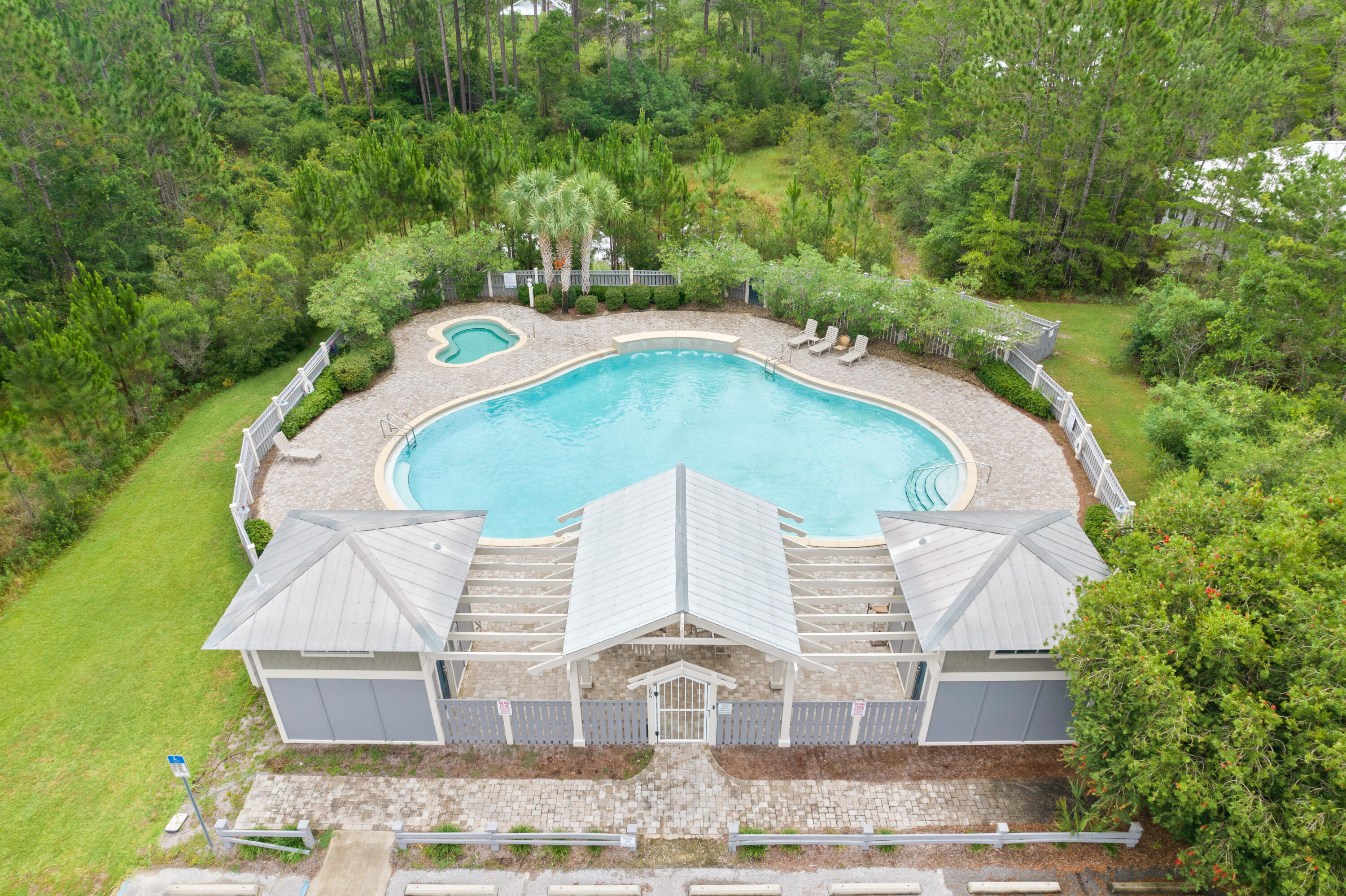 GRAYTON BAYOU - Land