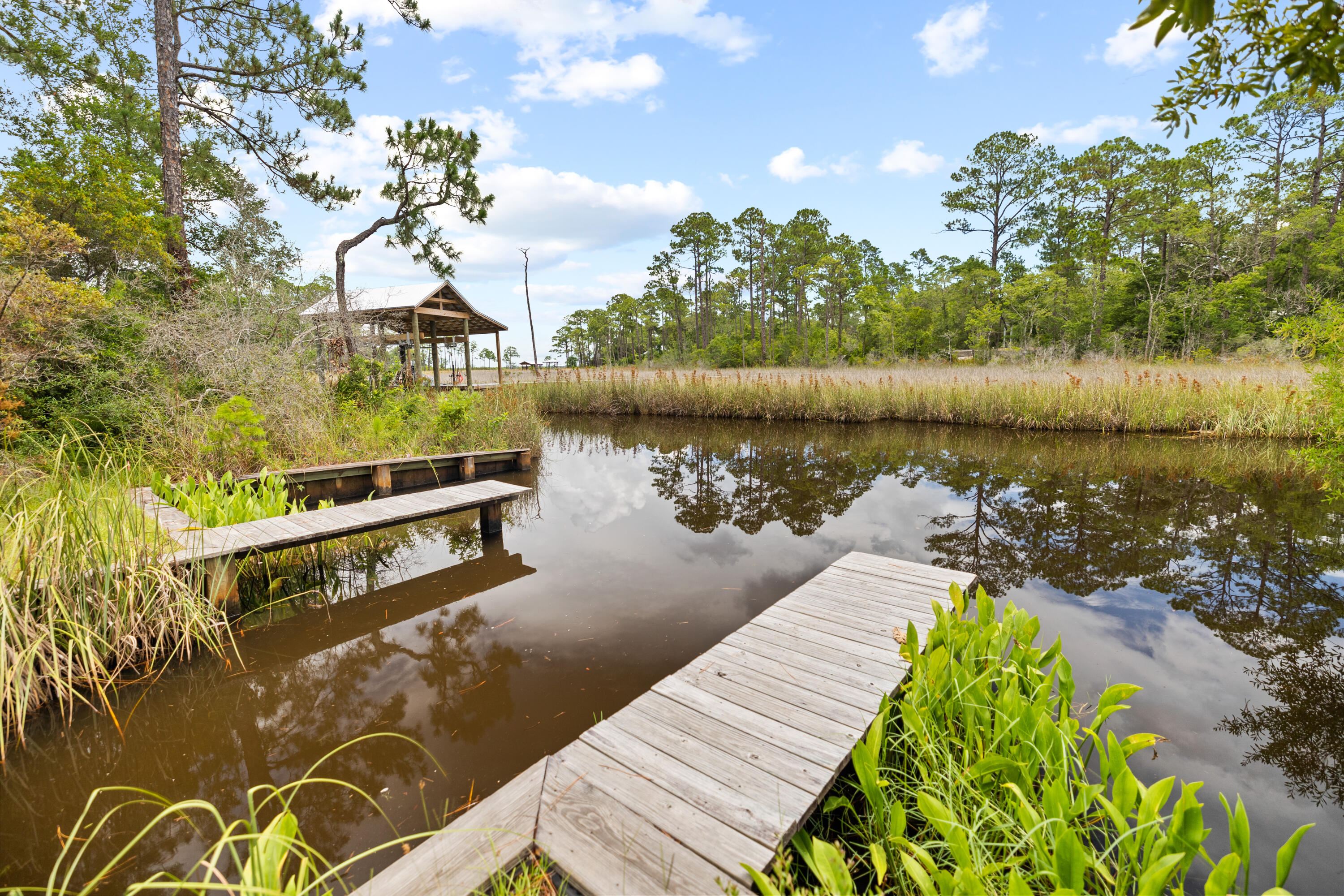 GRAYTON BAYOU - Land