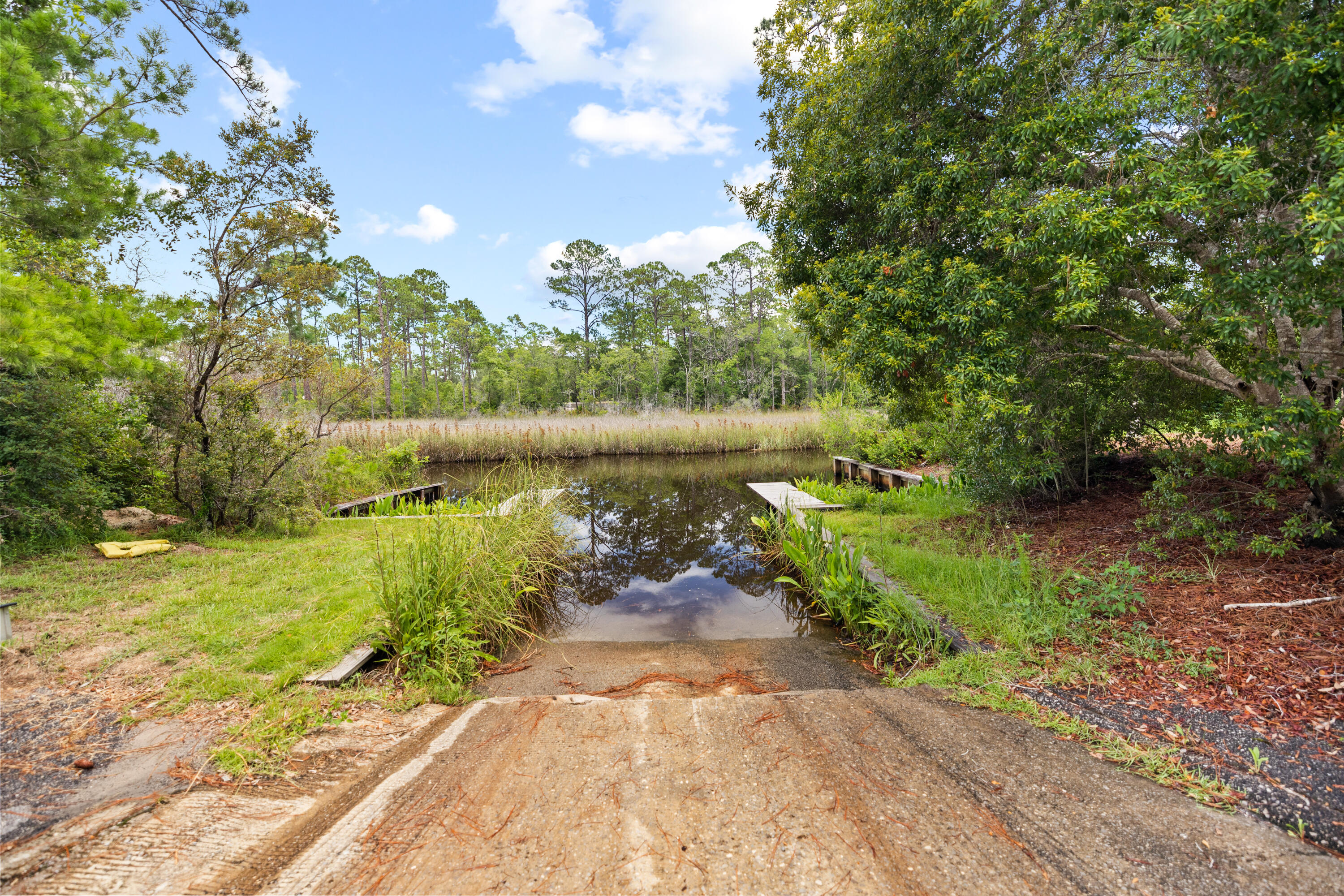 GRAYTON BAYOU - Land