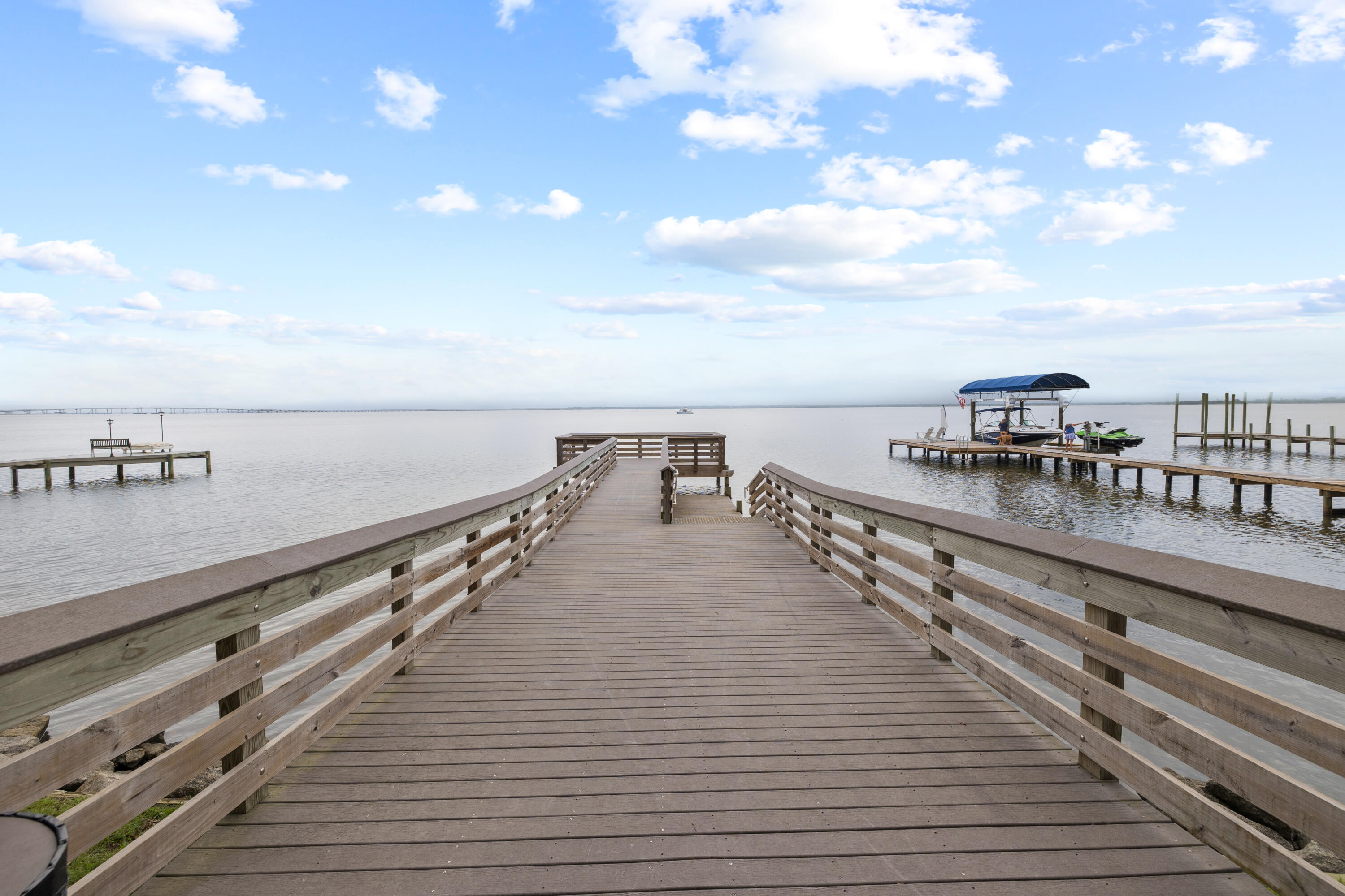 GRAYTON BAYOU - Land