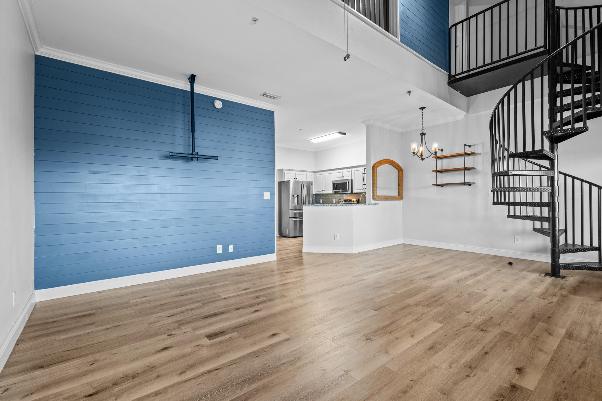 4507 Furling Lane 302