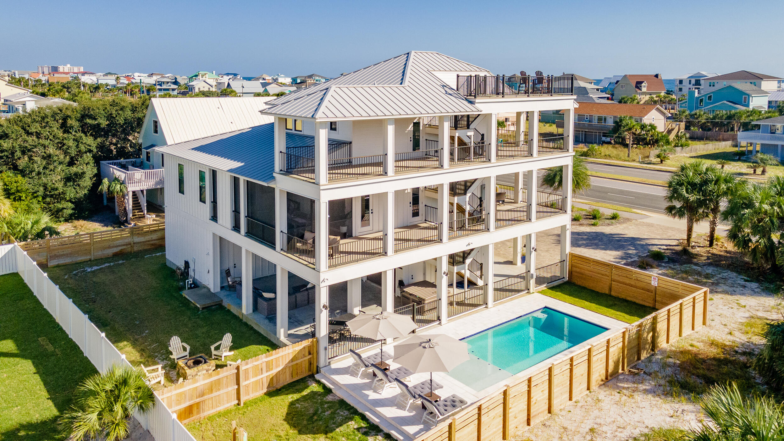 VILLA SEGUNDA - Residential