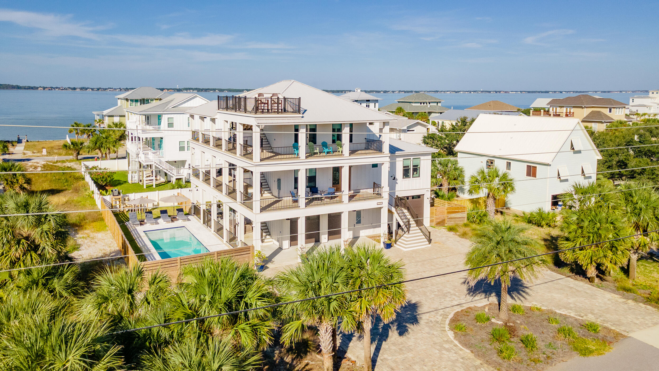 VILLA SEGUNDA - Residential