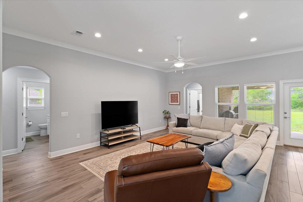 HOLLEY BY THE SEA - Residential