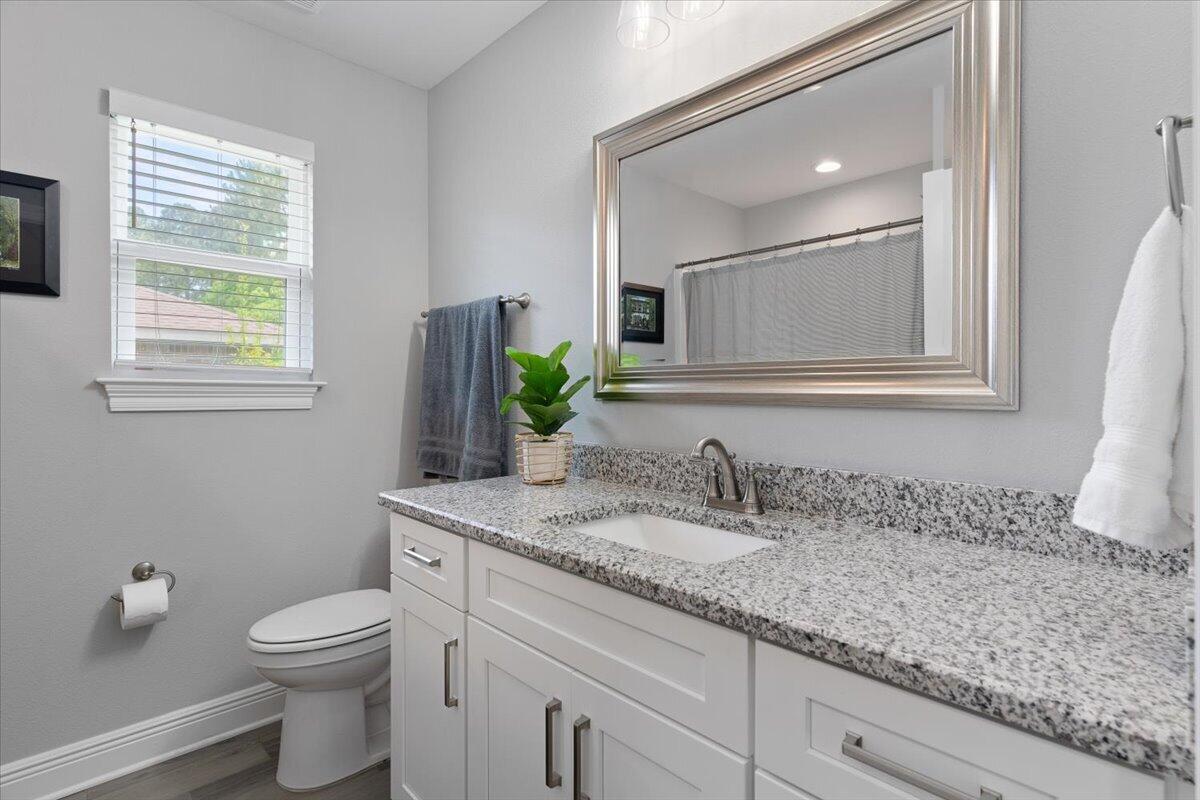 HOLLEY BY THE SEA - Residential