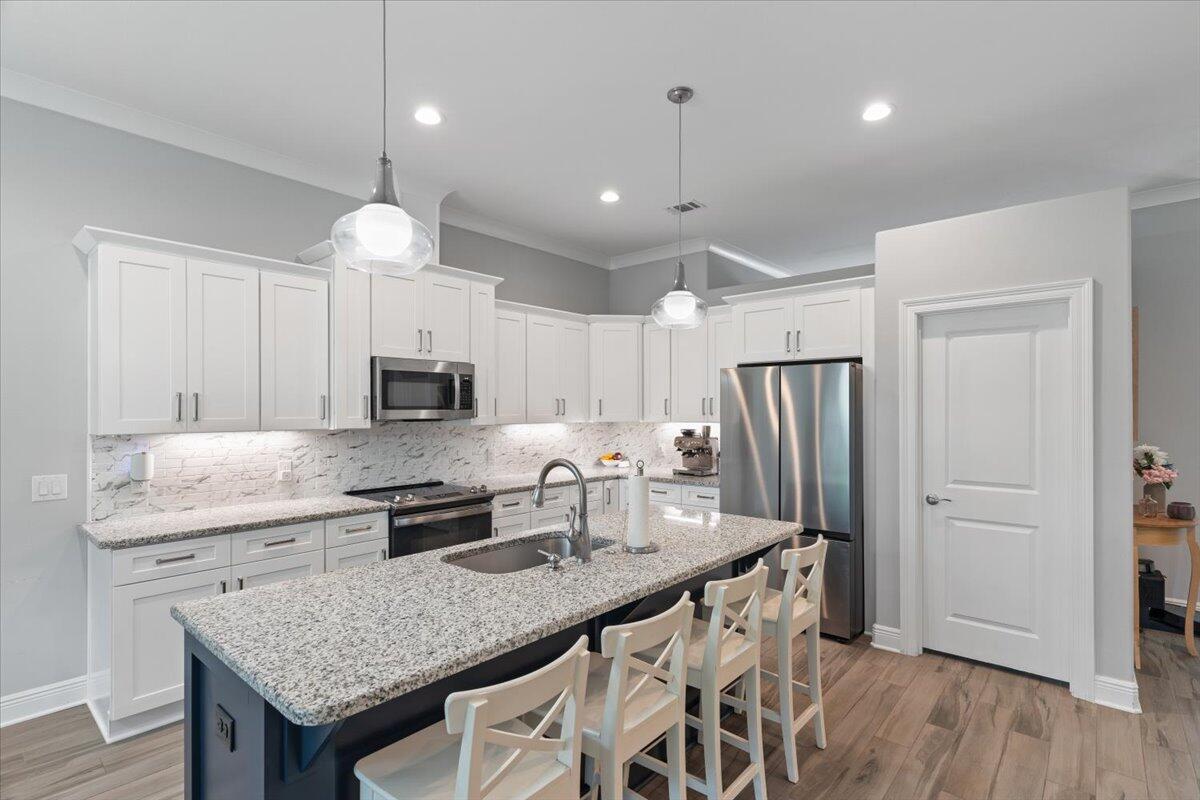 HOLLEY BY THE SEA - Residential