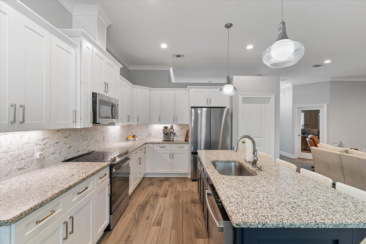 HOLLEY BY THE SEA - Residential