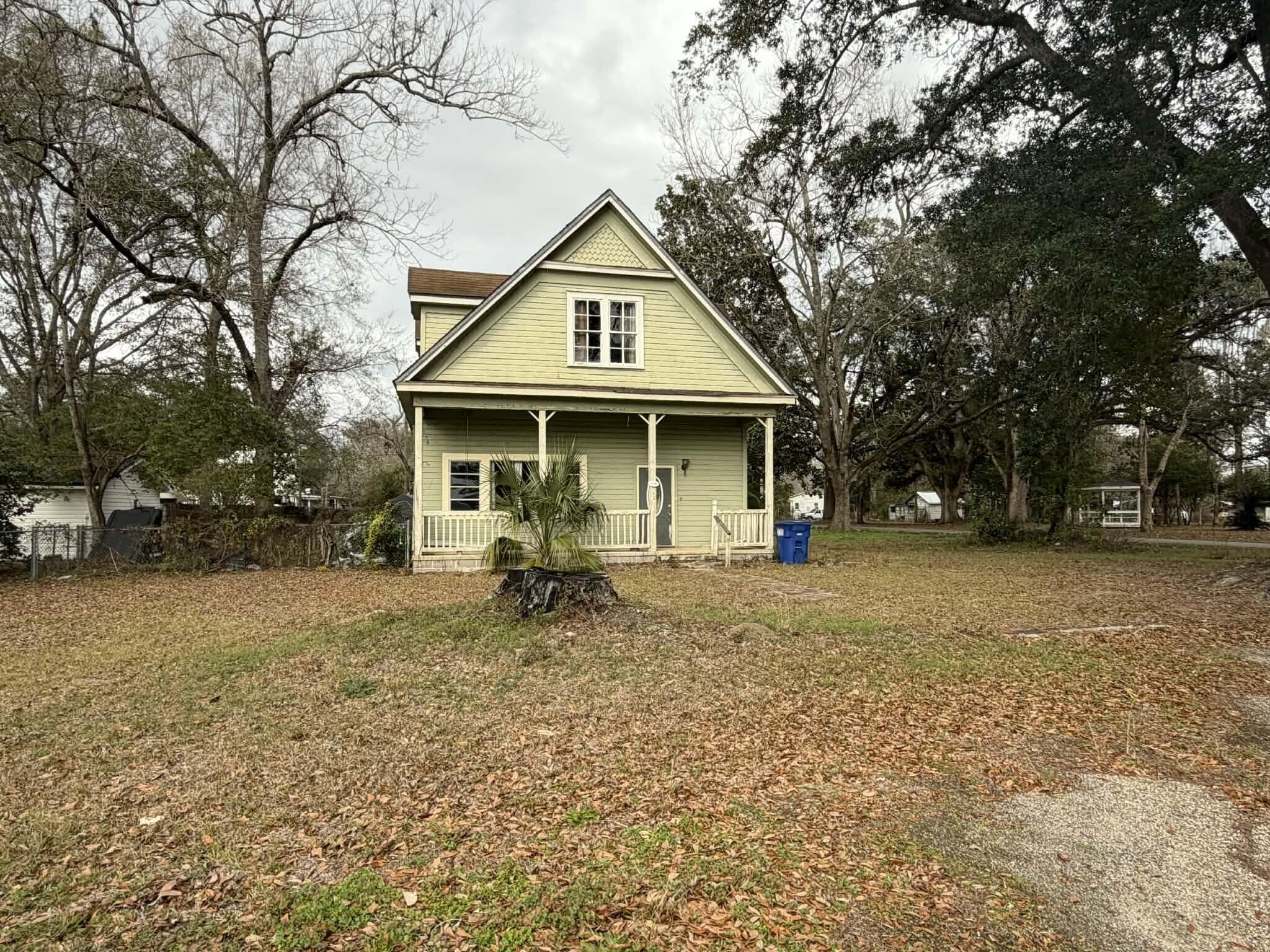 TOWN OF LOCKHART INC - Residential