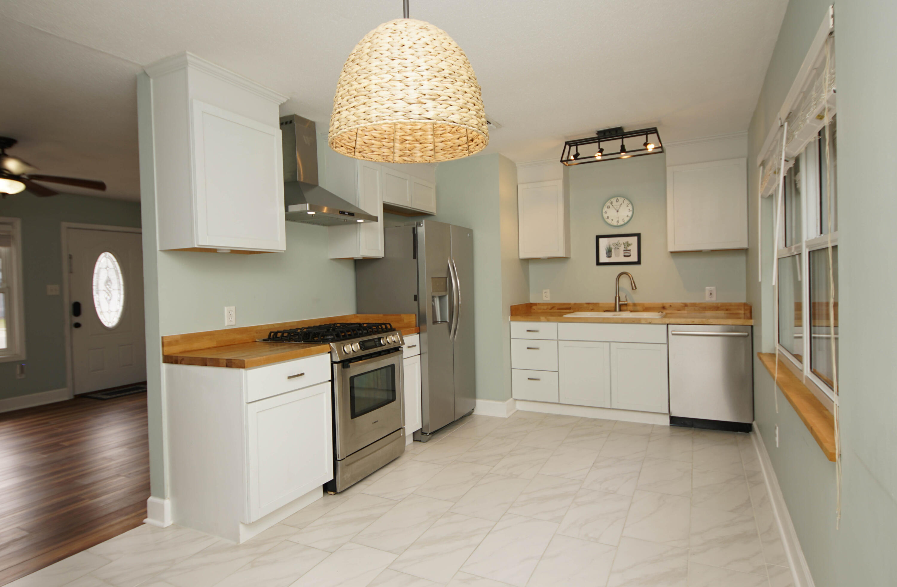 CAROL ANNE MANOR - Residential Lease