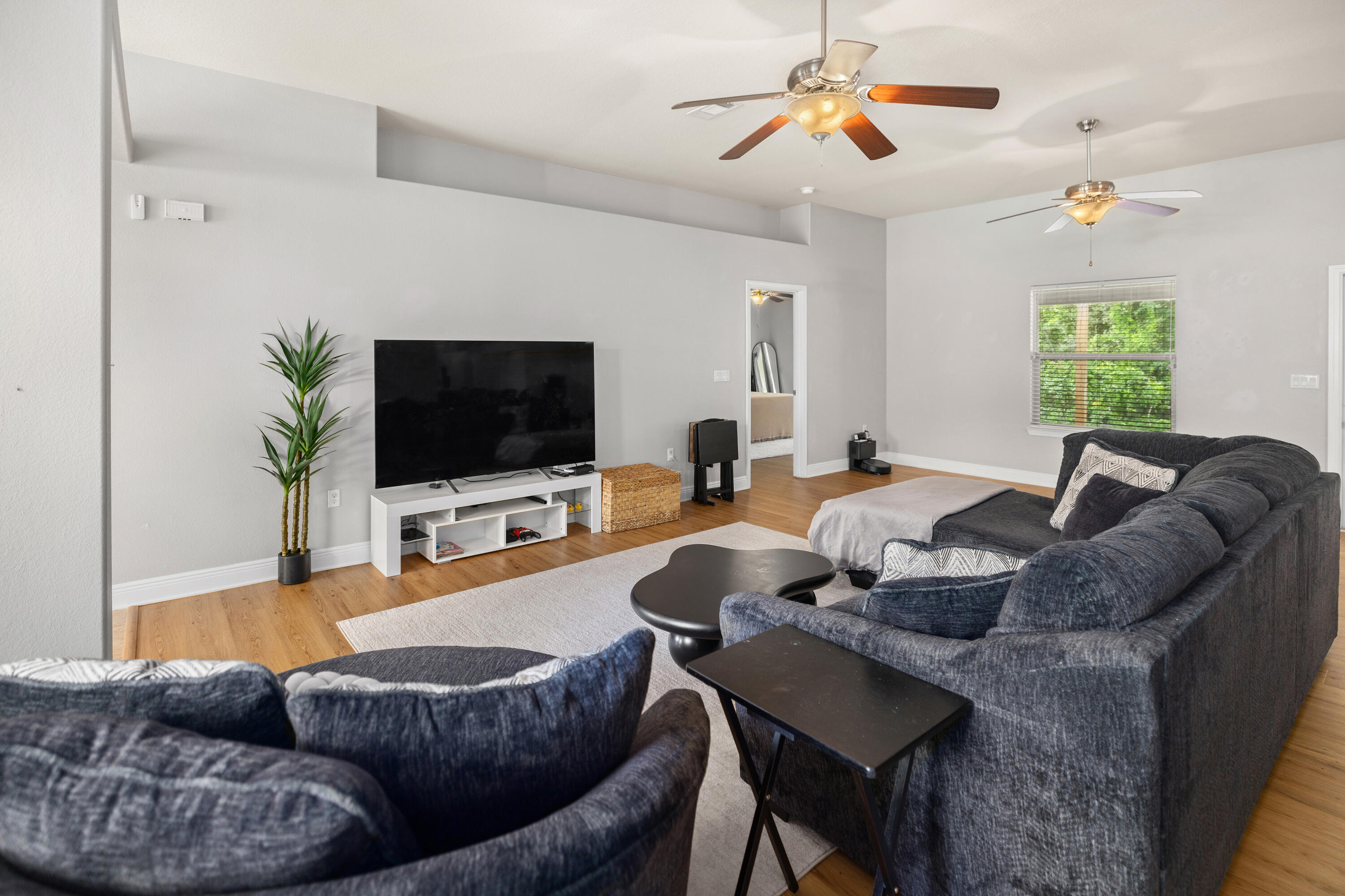ALICIA PLACE - Residential