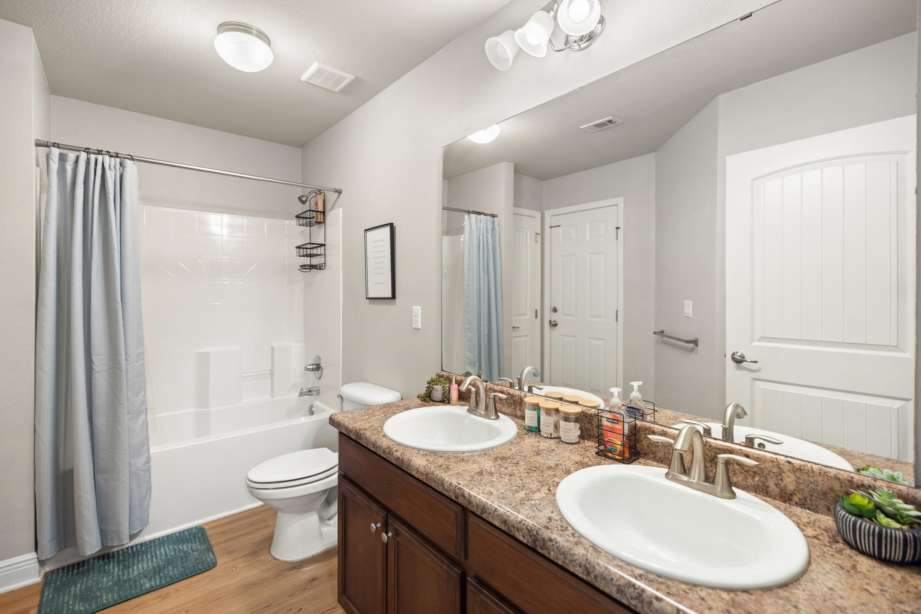 ALICIA PLACE - Residential