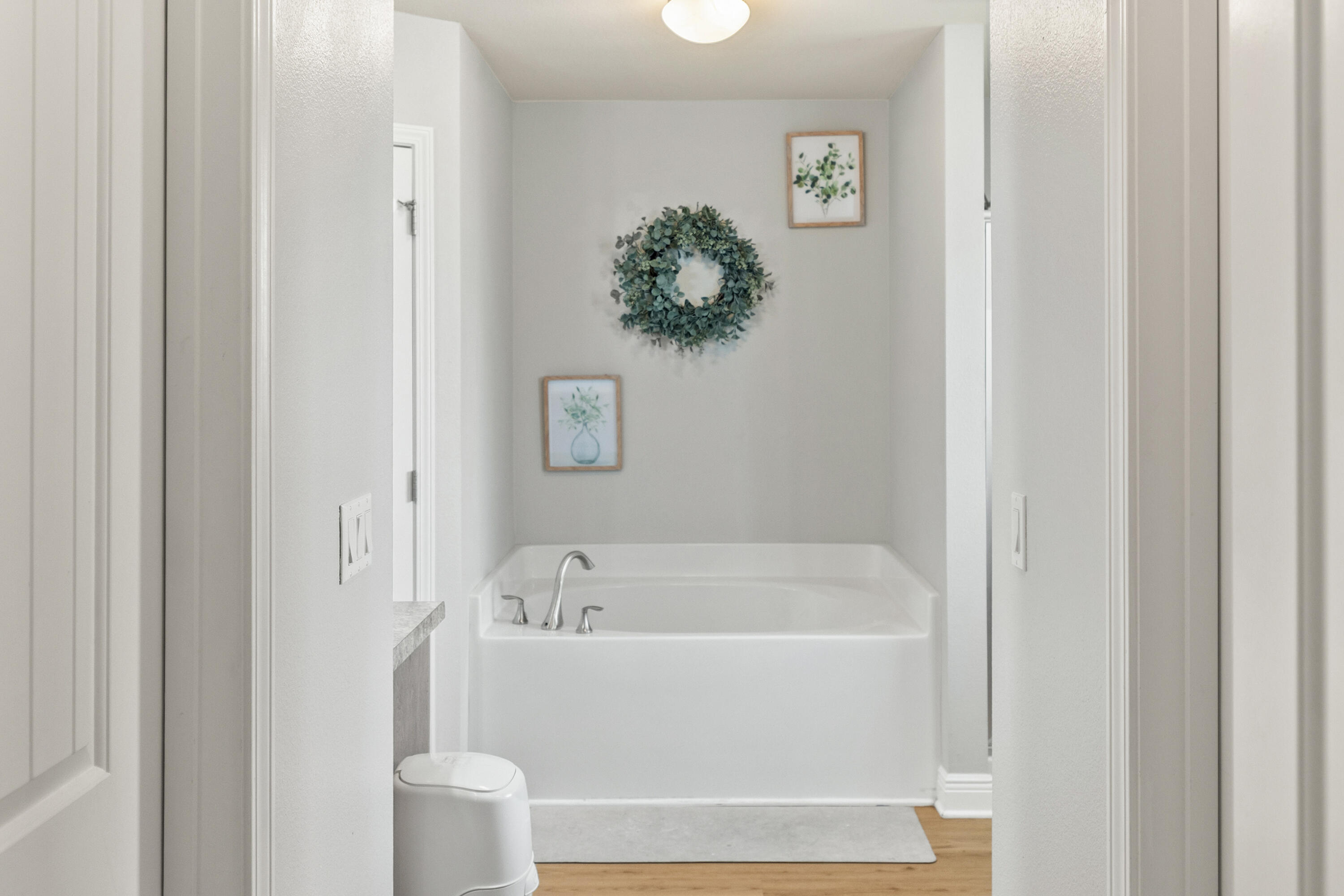 ALICIA PLACE - Residential
