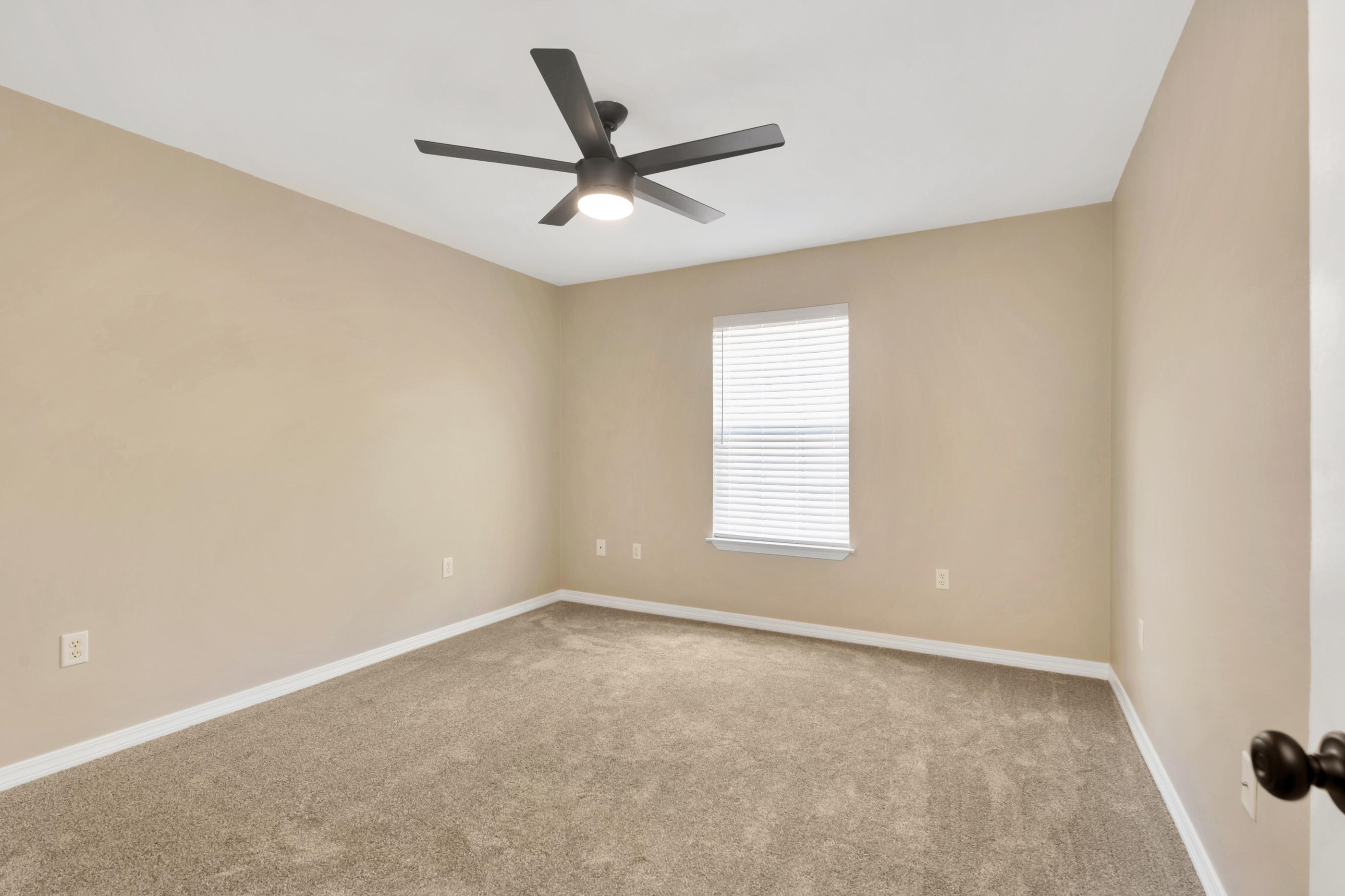 WILSON SQUARE T/H - Residential