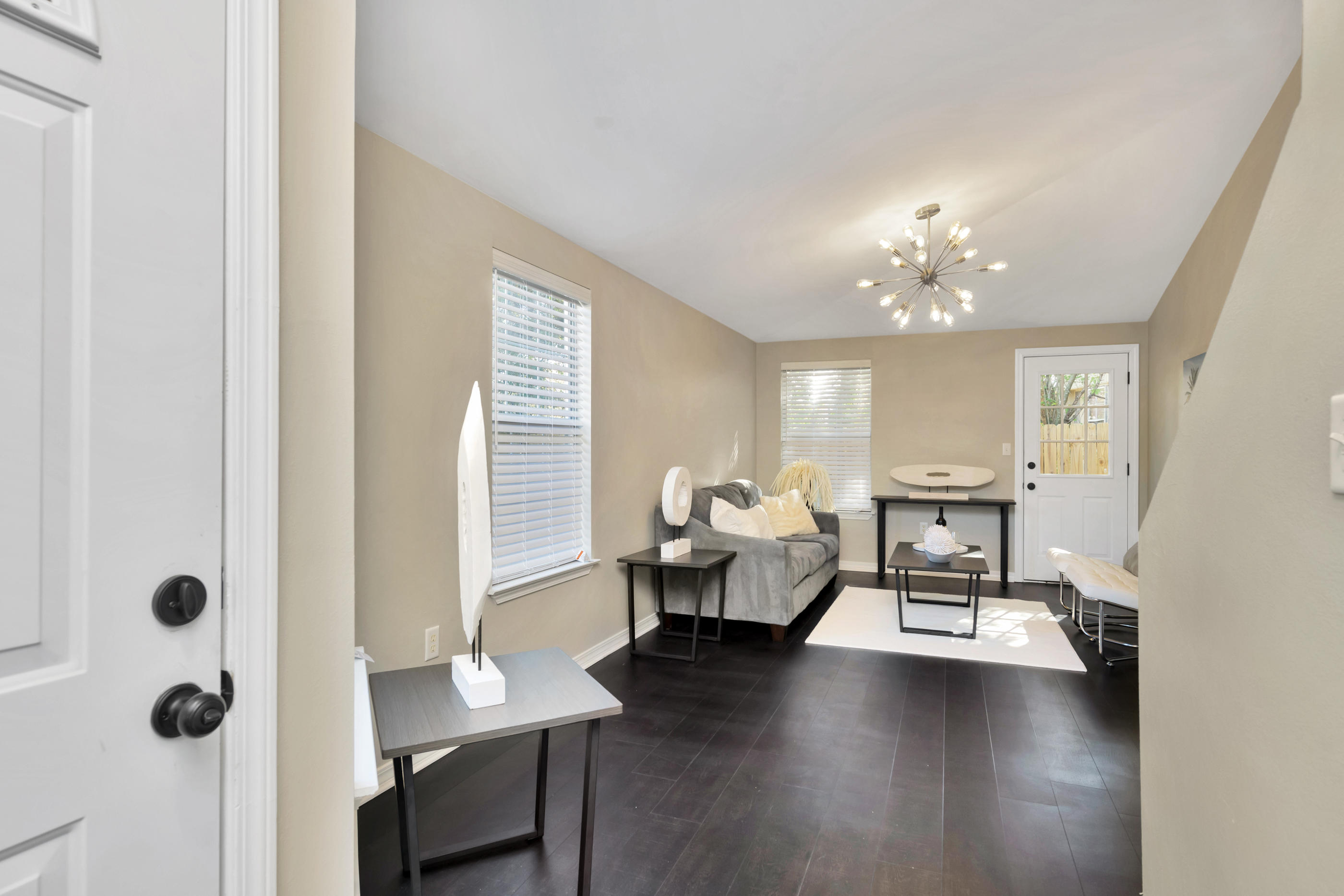 WILSON SQUARE T/H - Residential