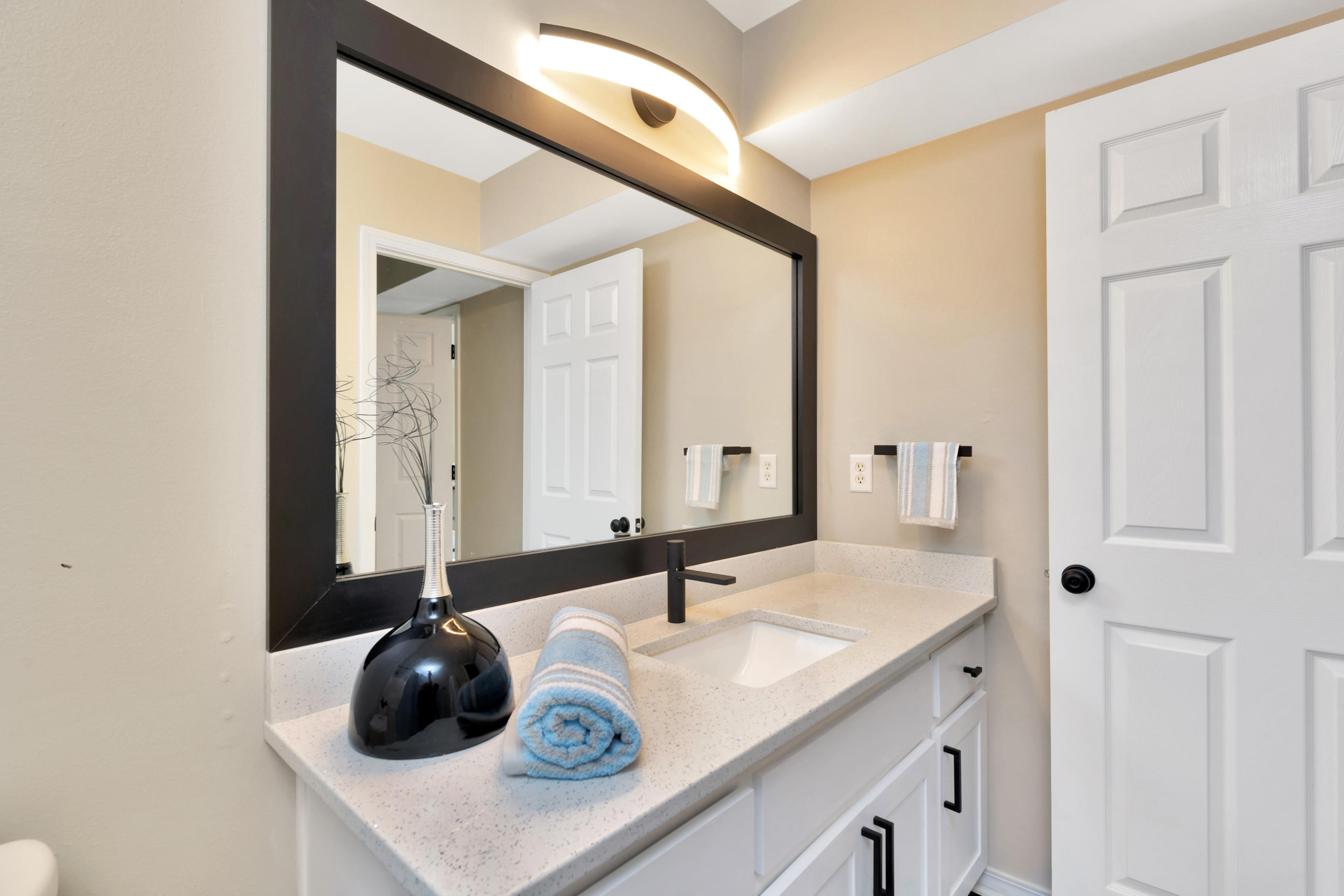 WILSON SQUARE T/H - Residential